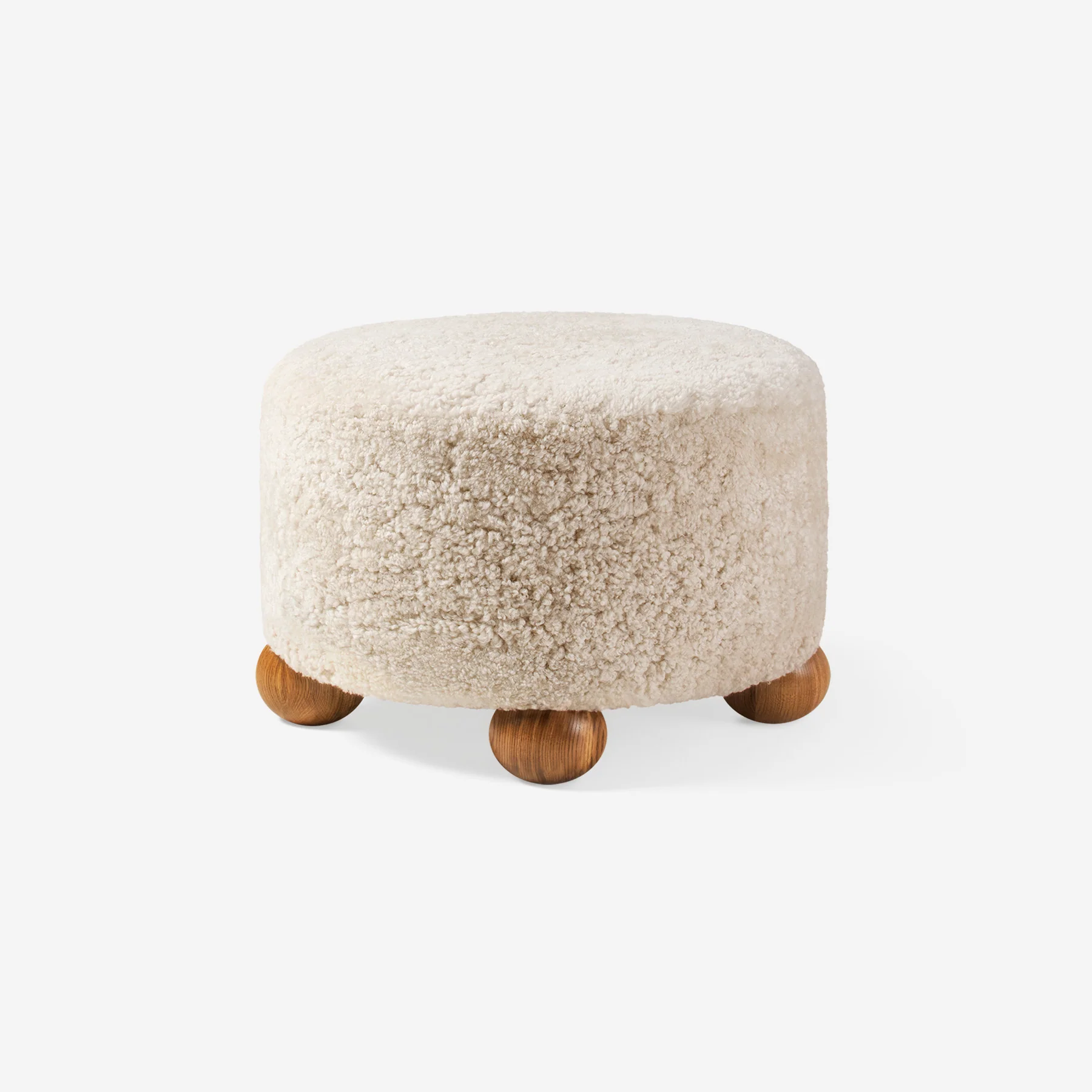 Luupo Ottoman - Sheepskin - Image 4