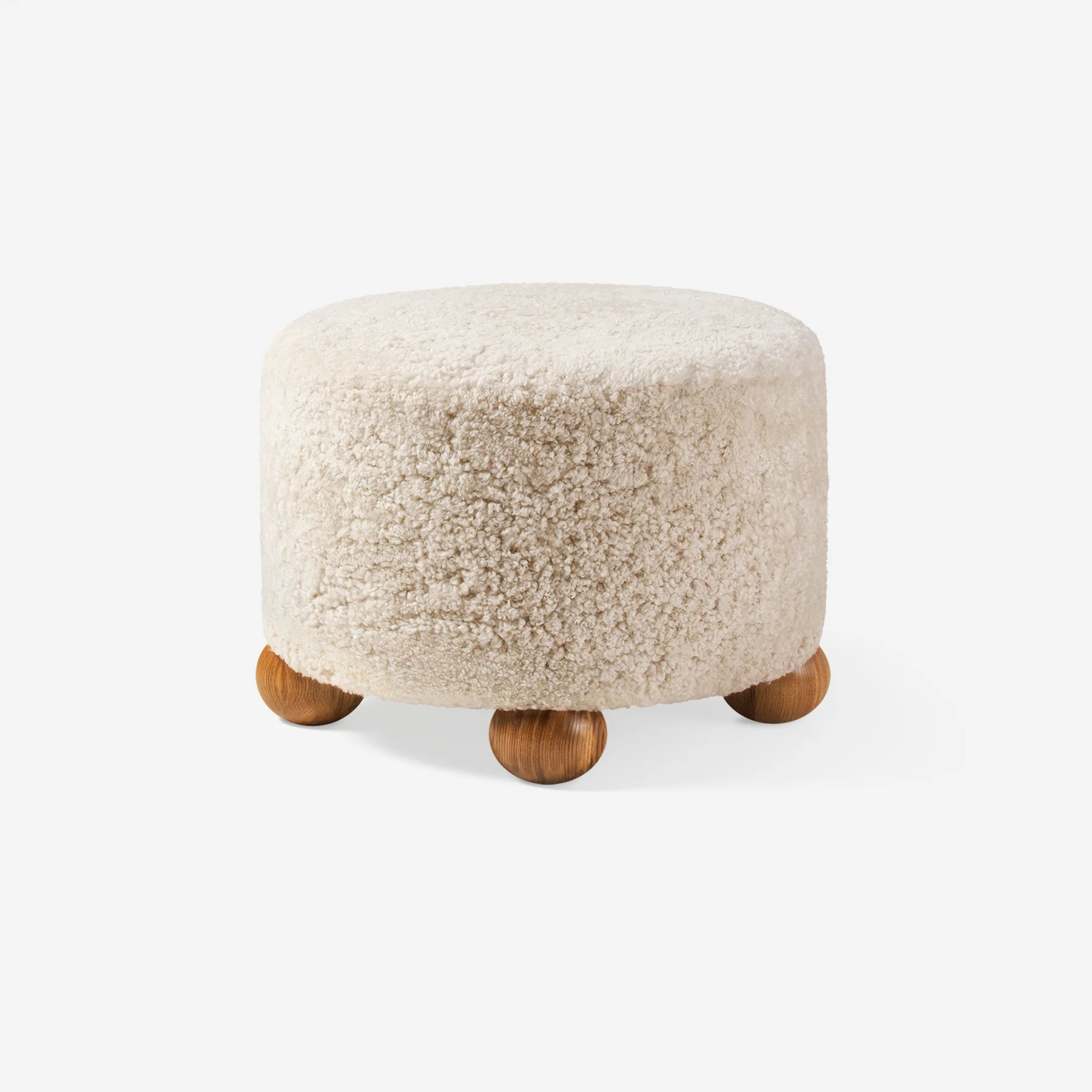 Luupo Ottoman - Sheepskin - Image 5