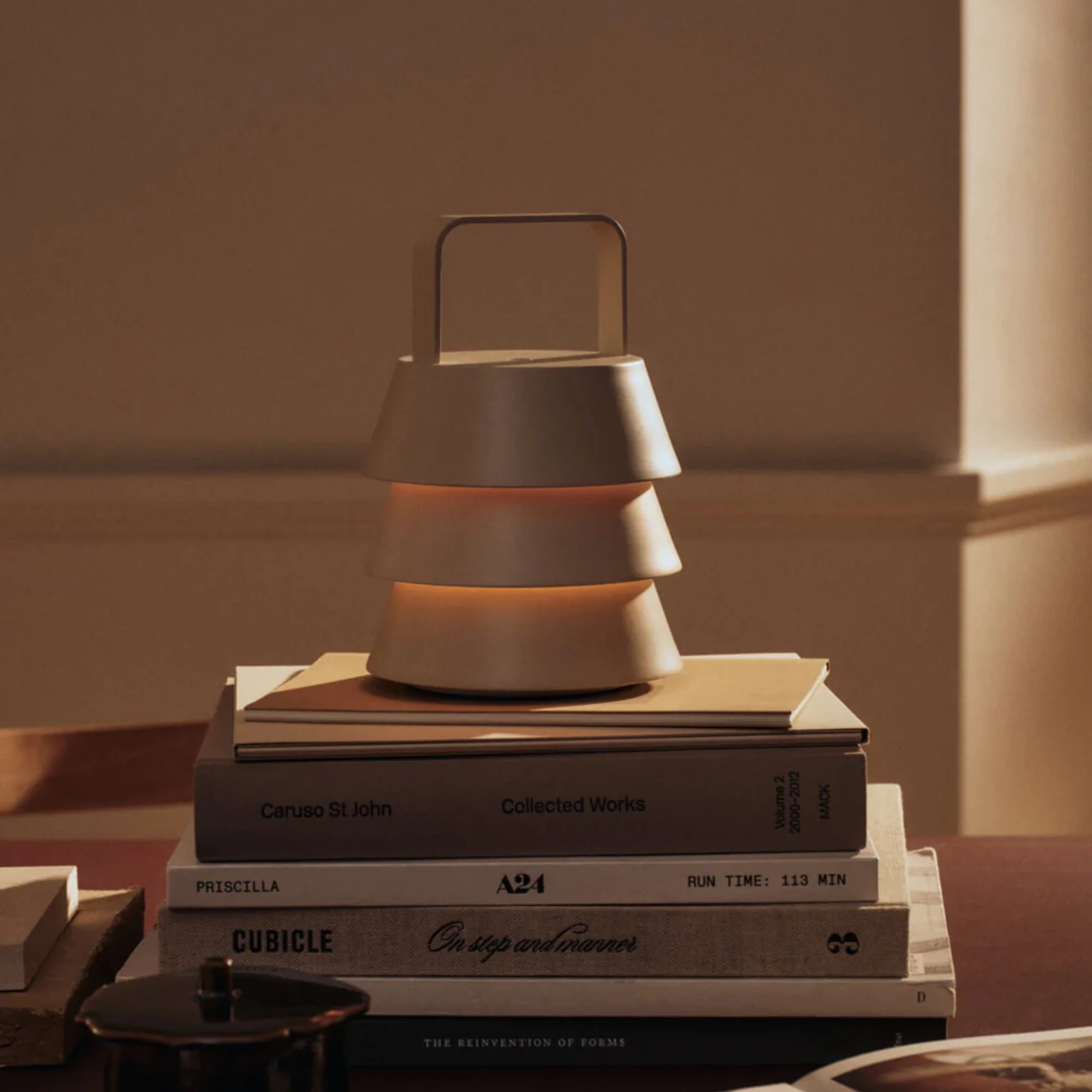 Luver Portable Lamp - Image 3