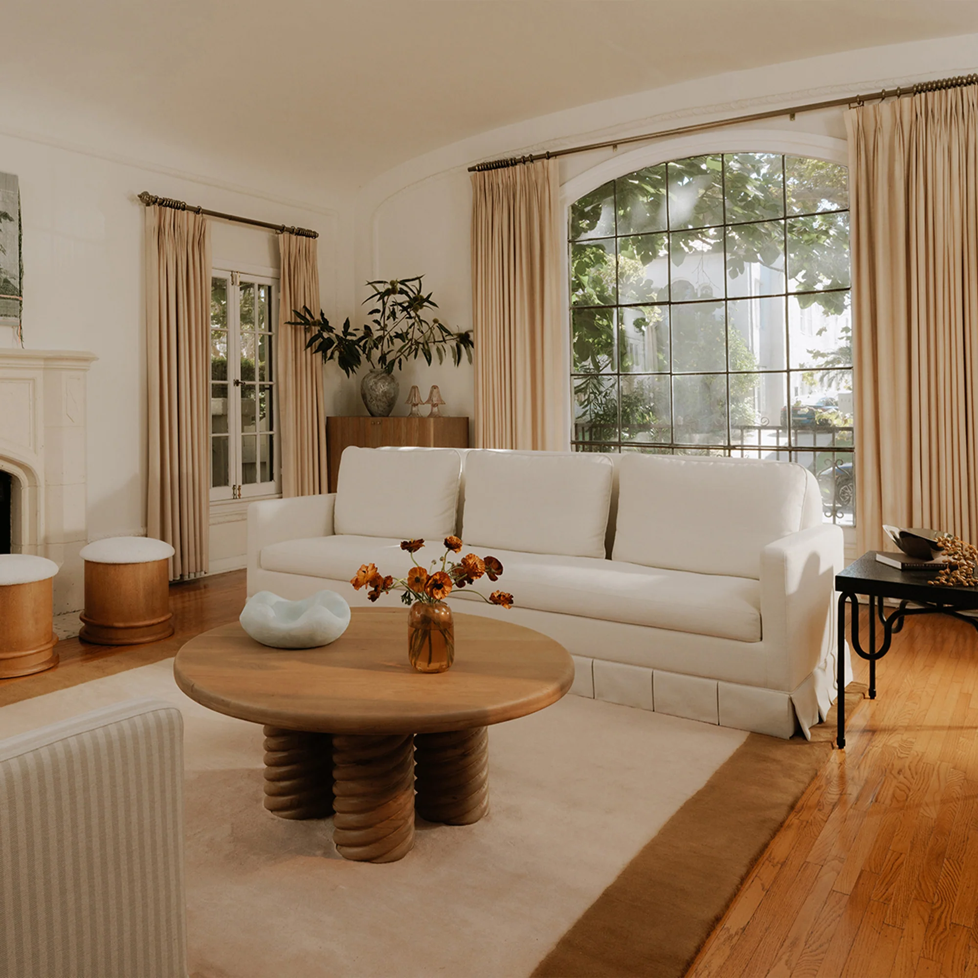 Maya Sofa - Image 2