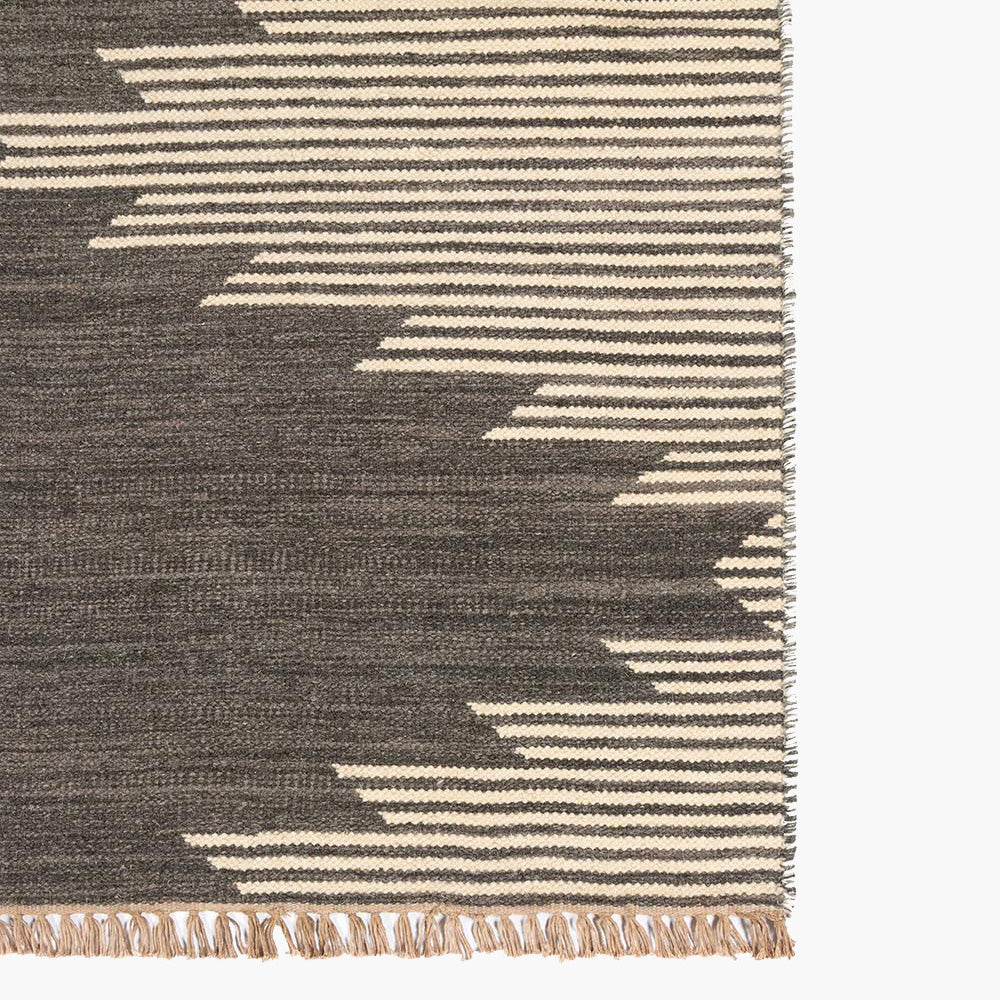 Meadowridge Willow Charcoal Rug - Image 5