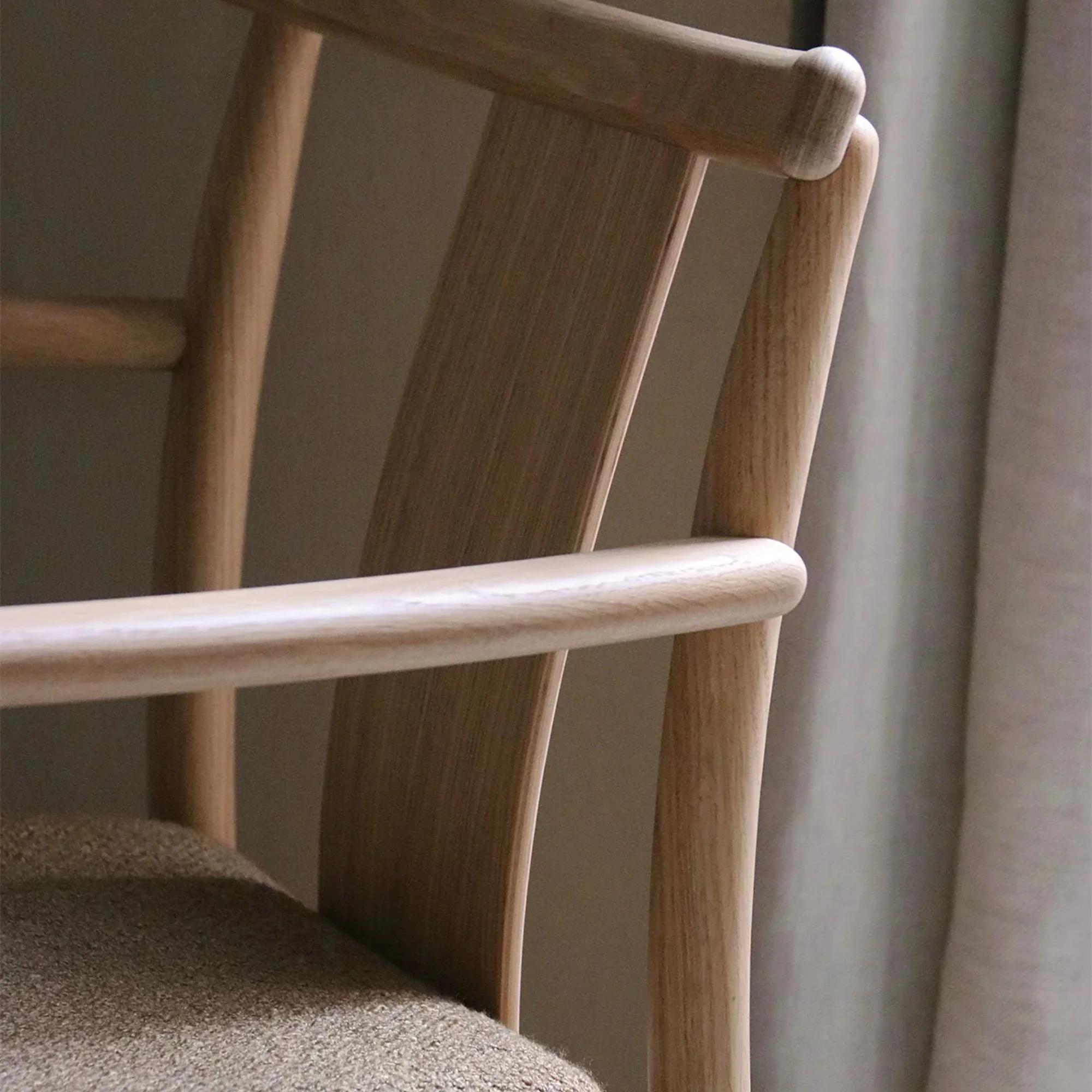 Merkur Dining Chair with Armrests - Image 4
