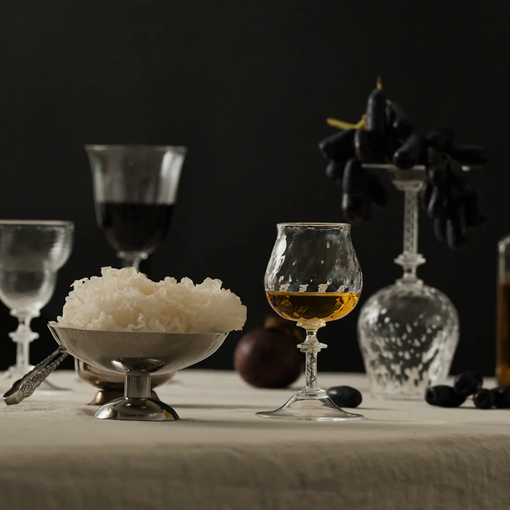 Metal Champagne Coupe - Image 2