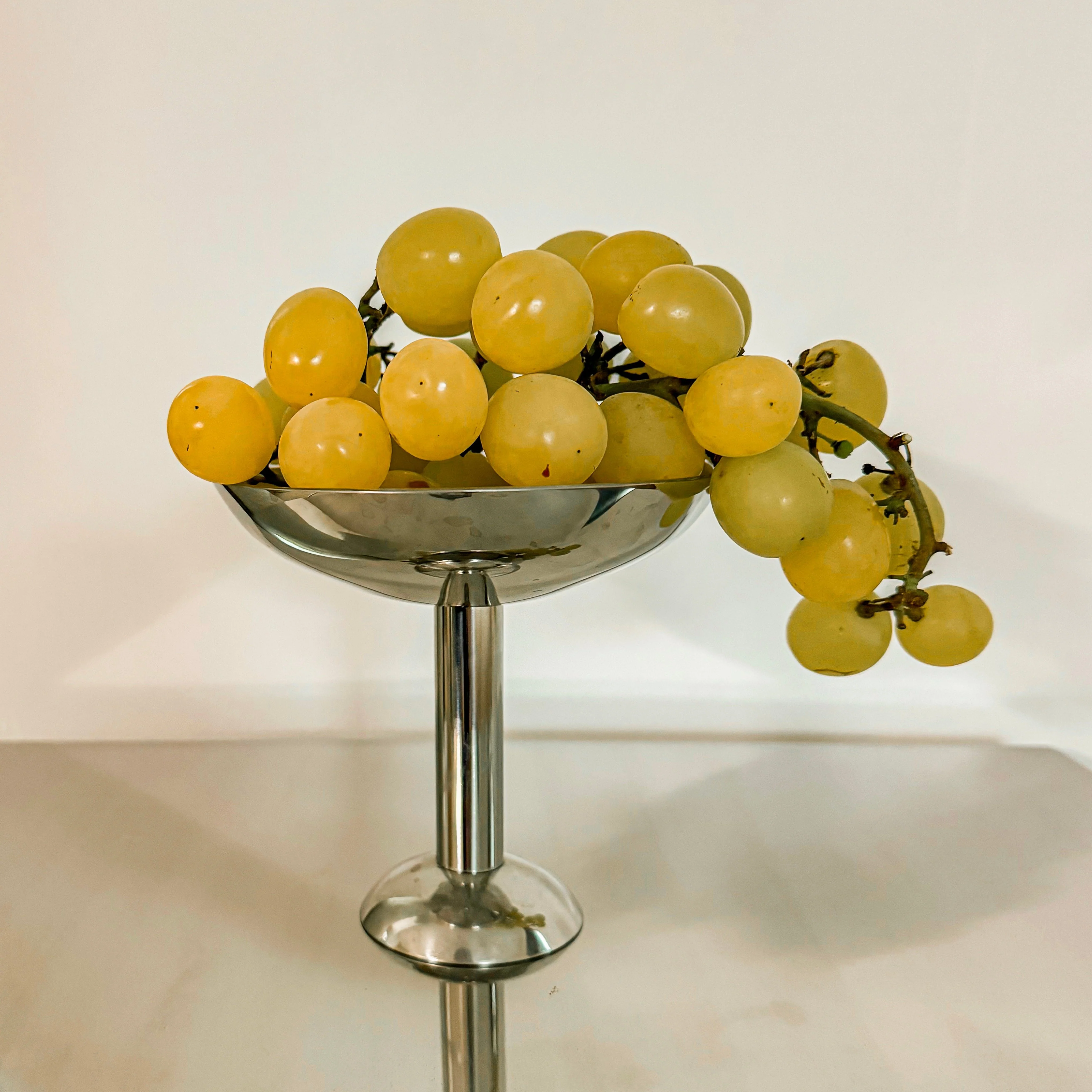 Metal Champagne Coupe - Image 3