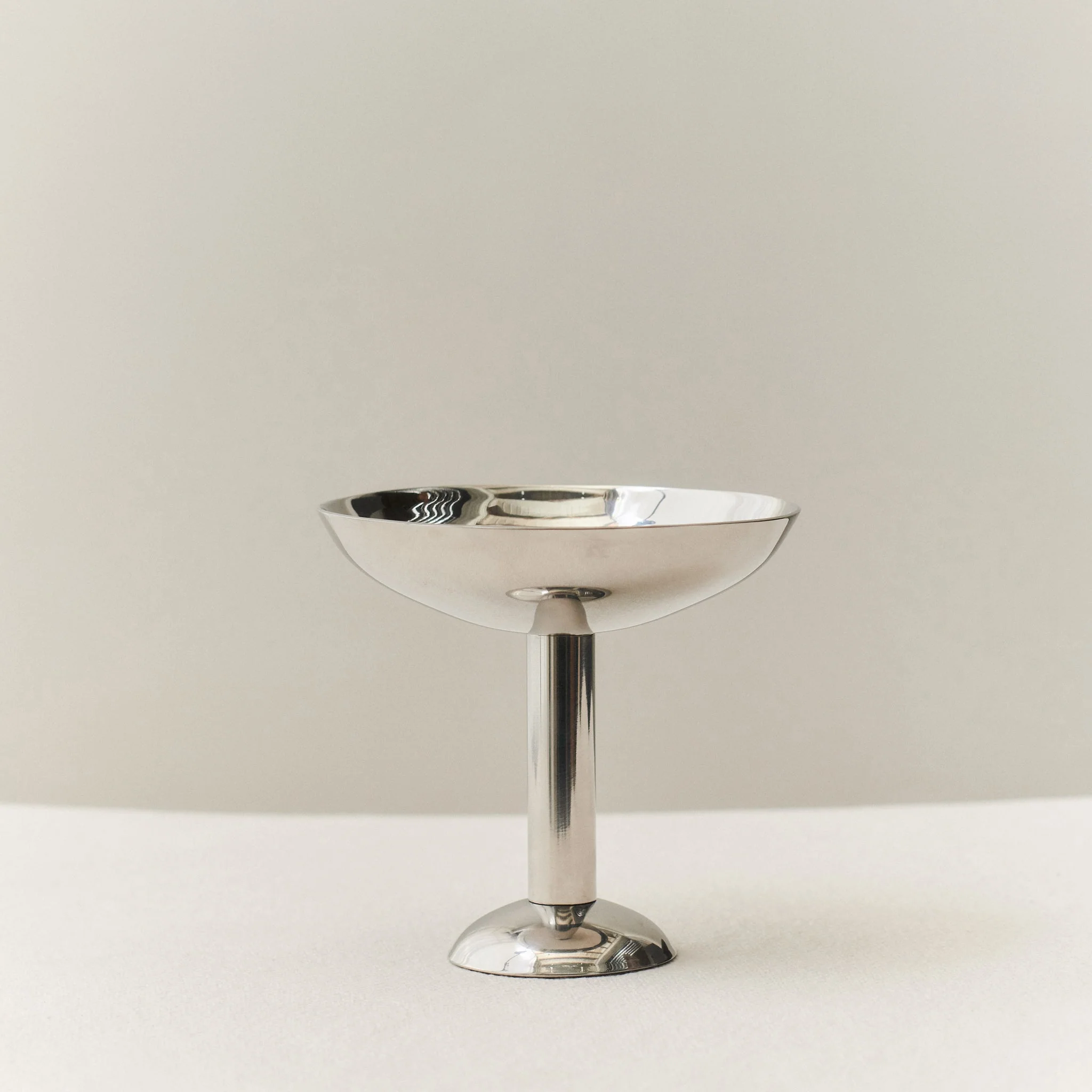 Metal Champagne Coupe - Image 5