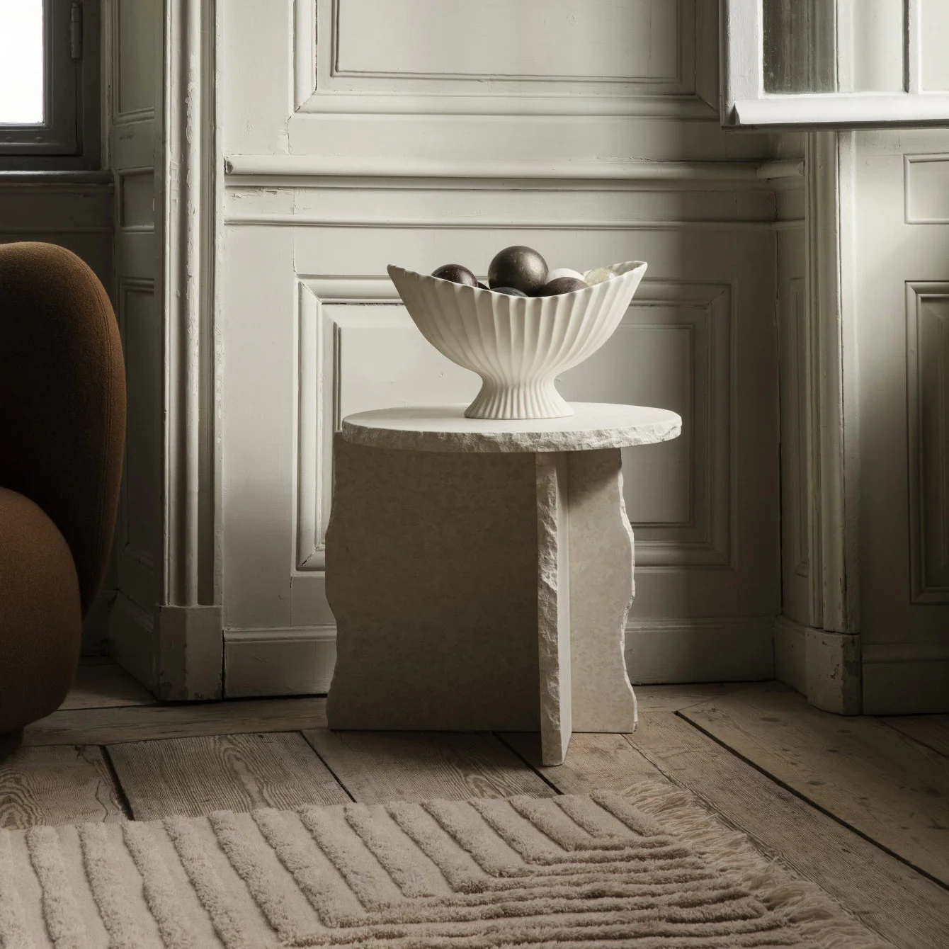 Mineral Sculptural Table - Bianco Curia - Image 6