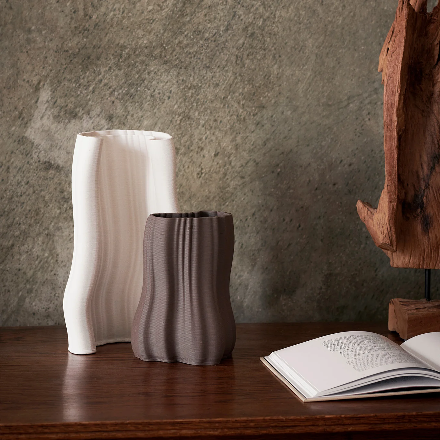 Moire Vase - H11.8 - Off-White - Image 4