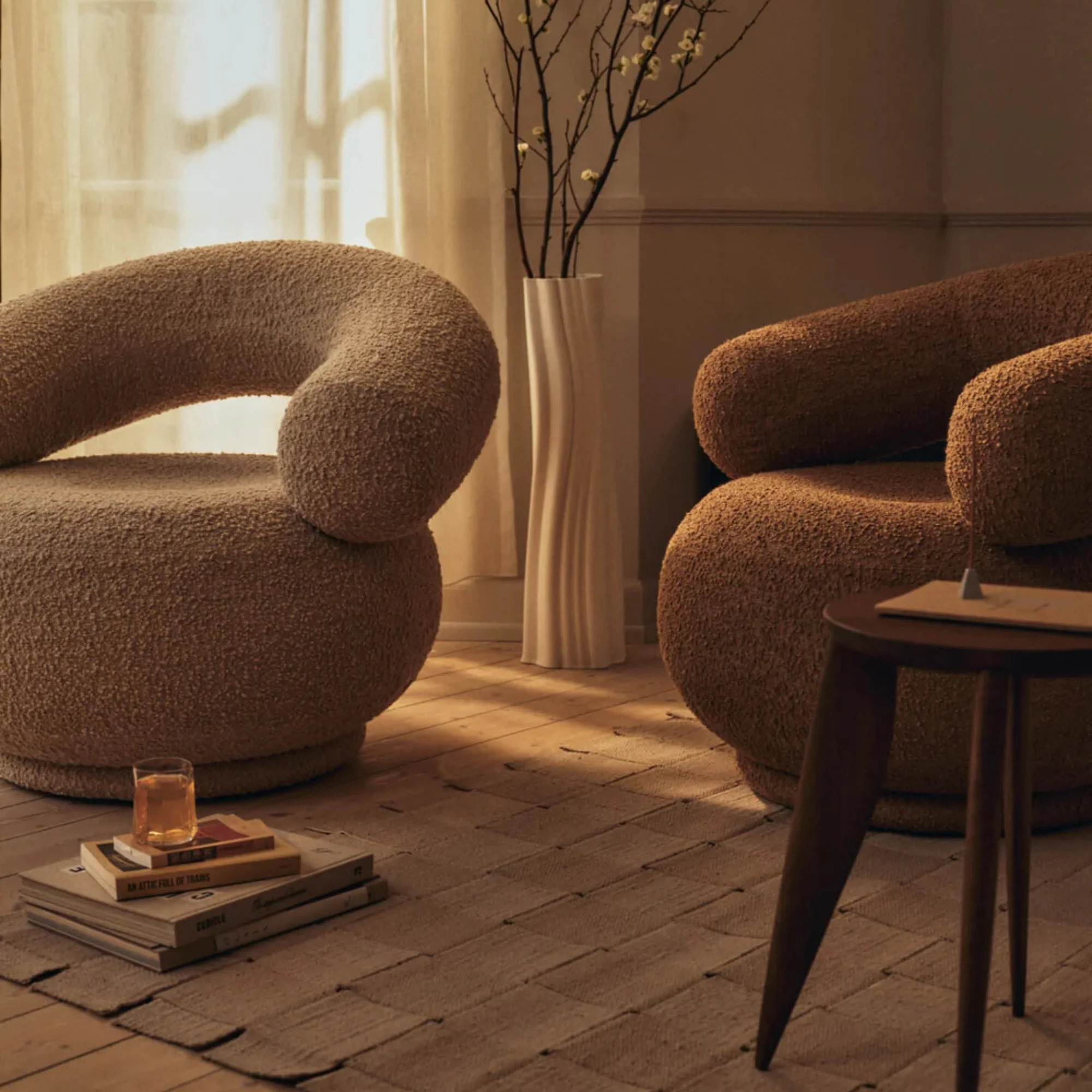 Orbo Lounge Chair - Image 7