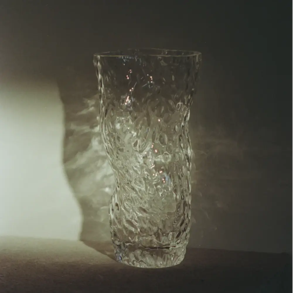 Ostrea Rock Glass Vase - Image 8