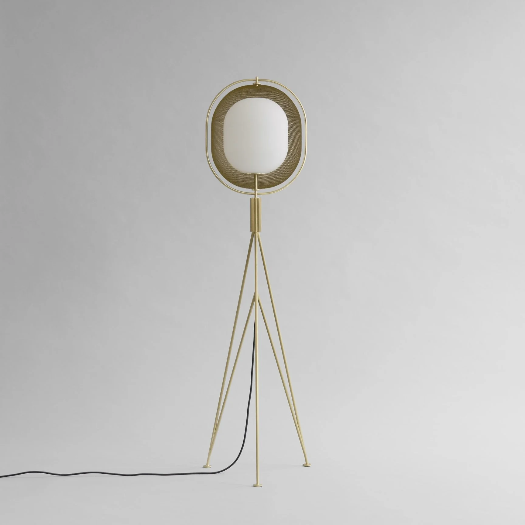 Pearl Floor Lamp - Brass - Image 3