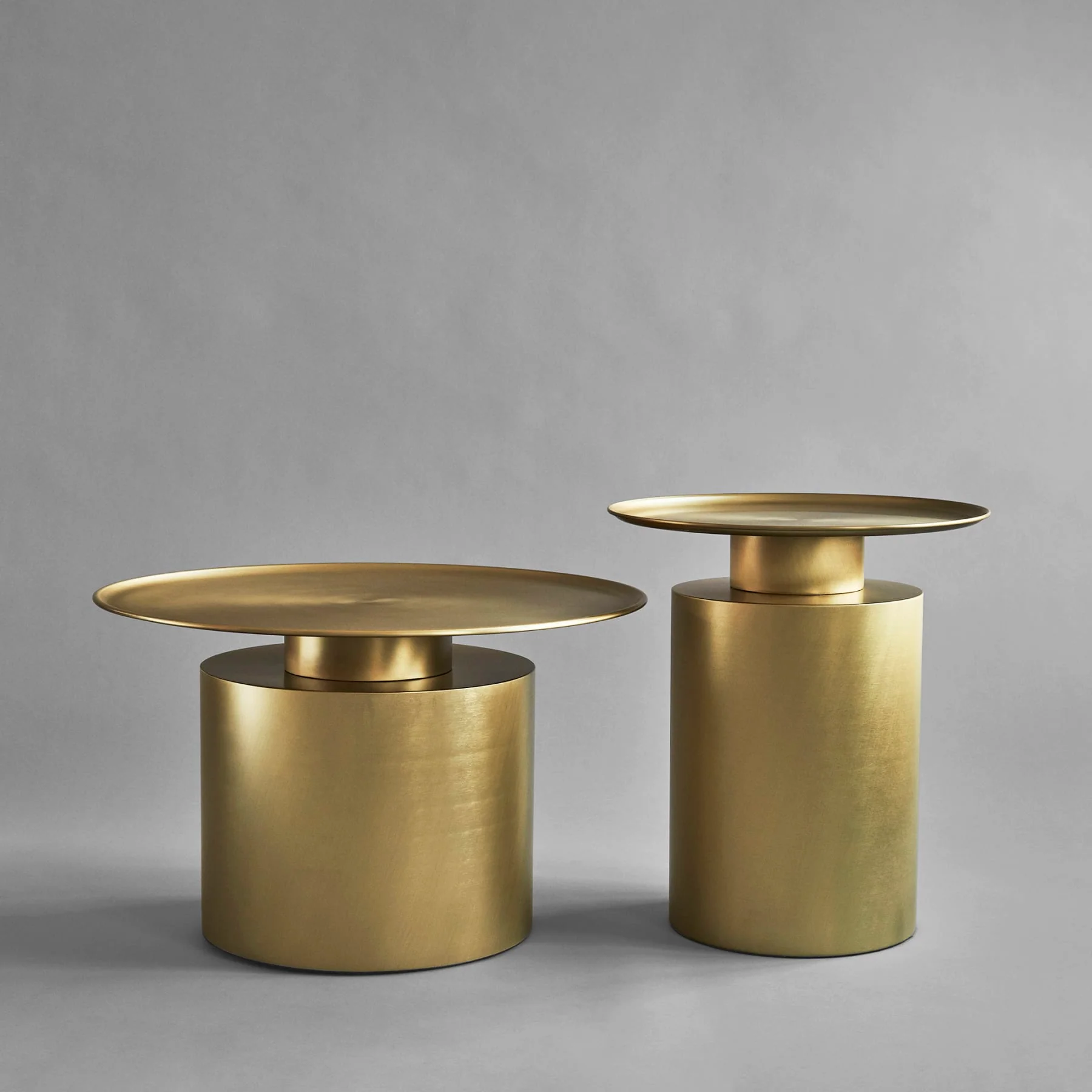 Pillar Side Table - Tall - Brass Antique - Image 4