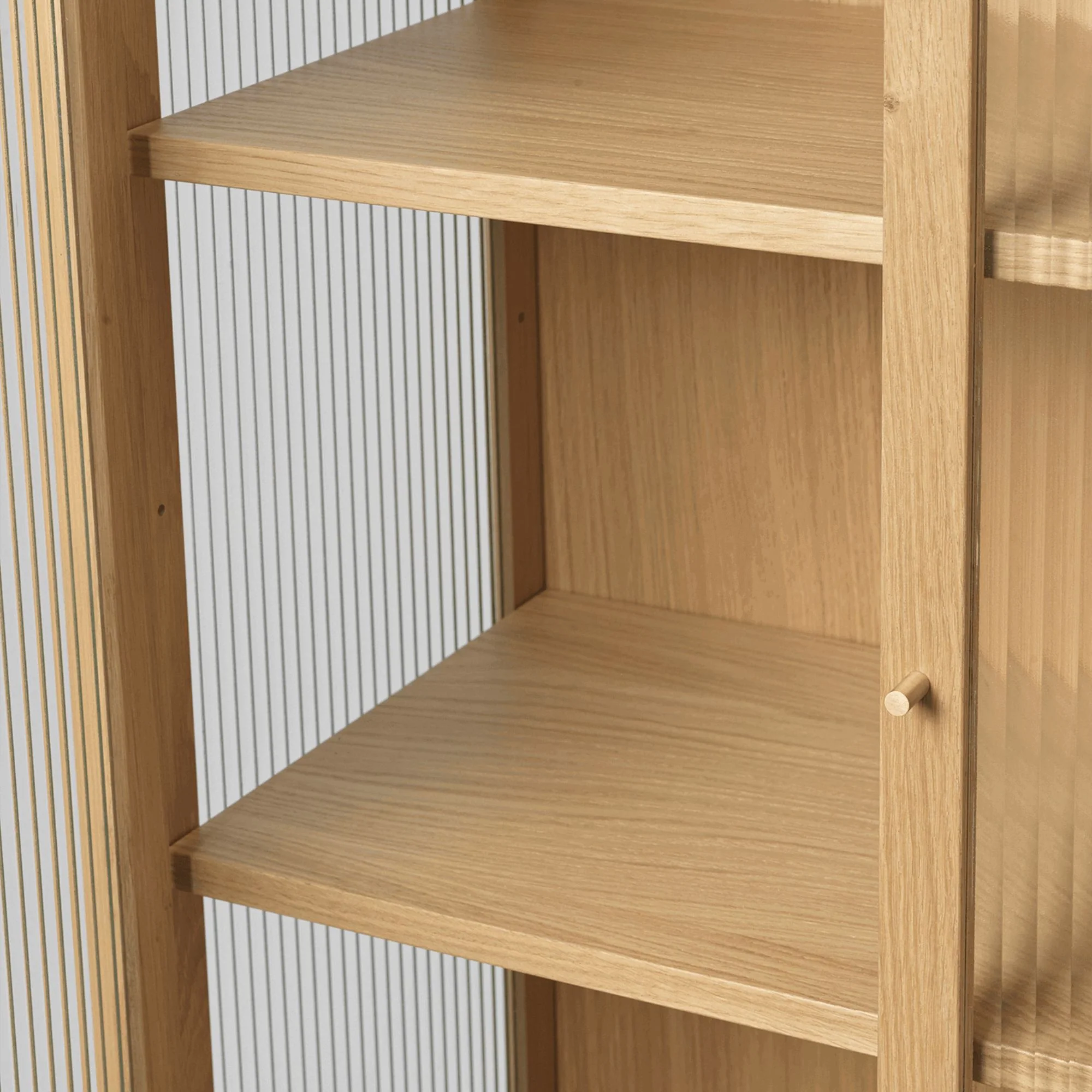 Reed Vitrine - Natural Oak - Image 5