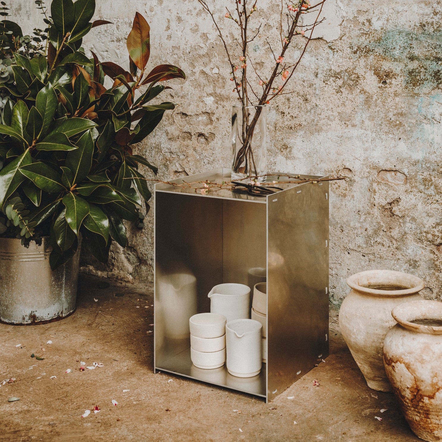 Rivet Box Table - Aluminum - Image 6