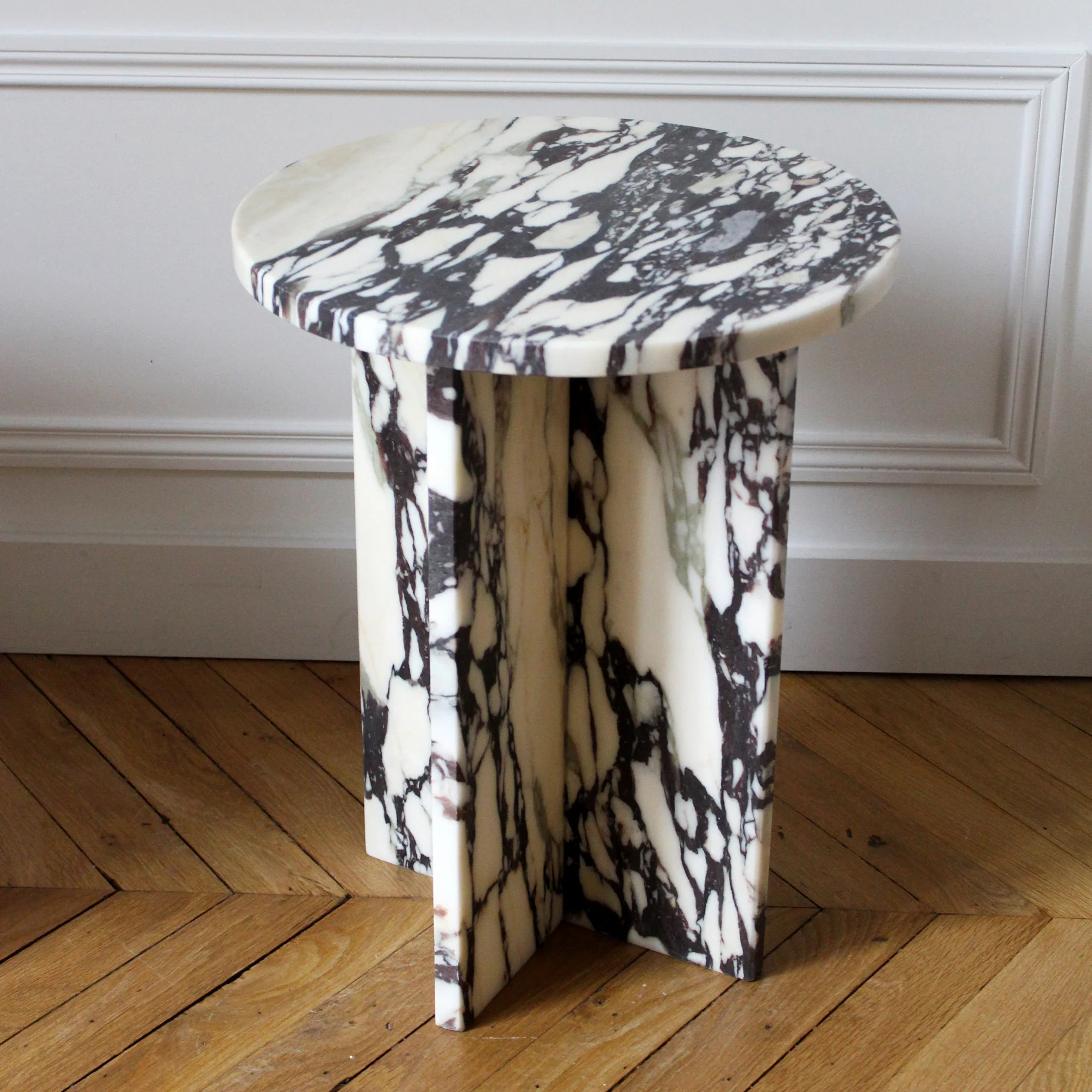 Rosie Calacatta Viola Table - Image 2
