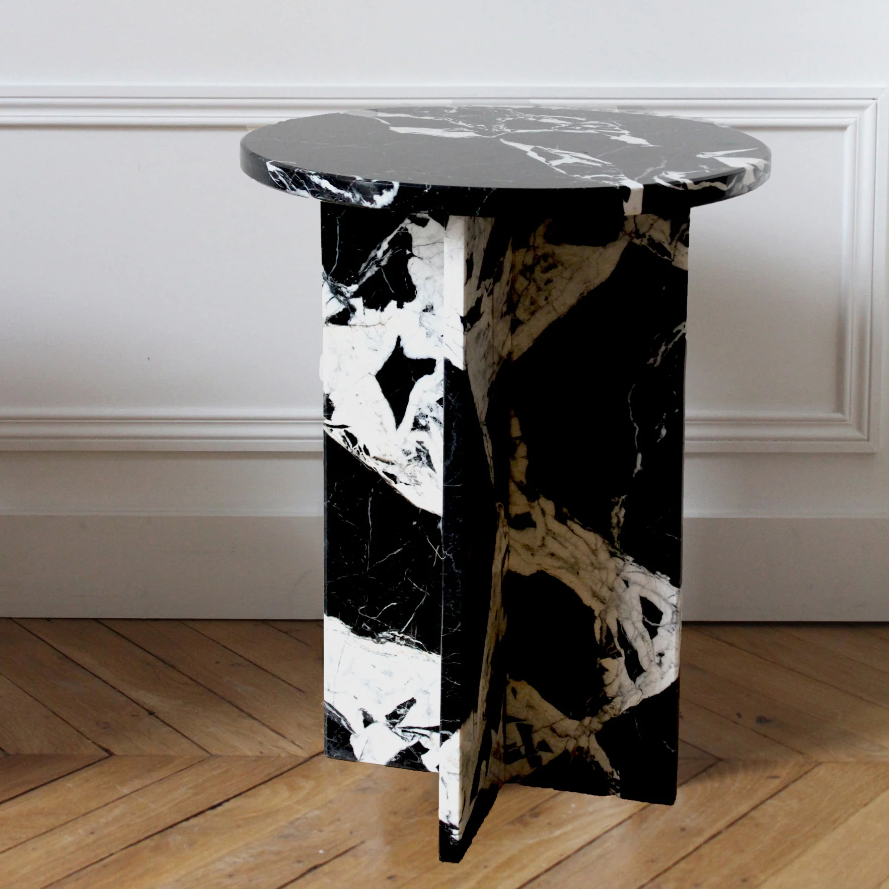 Rosie Grand Antique Table - Image 2