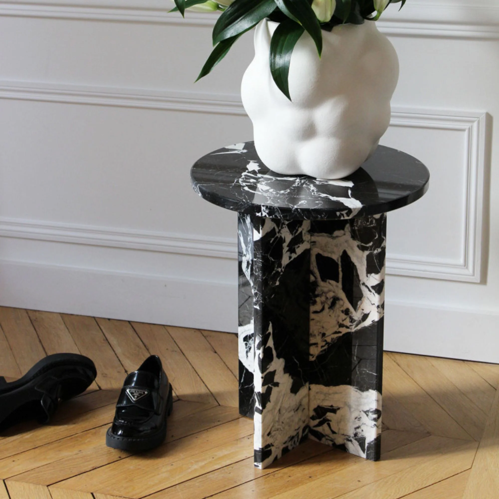 Rosie Grand Antique Table - Image 3
