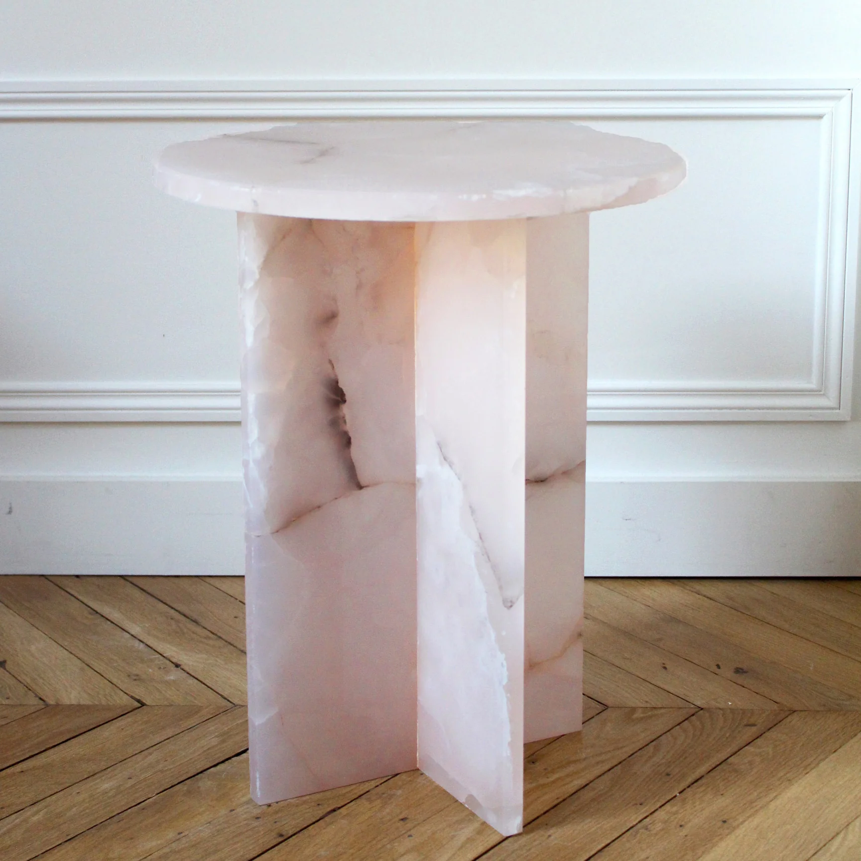 Rosie Pink Onyx Table - Image 4