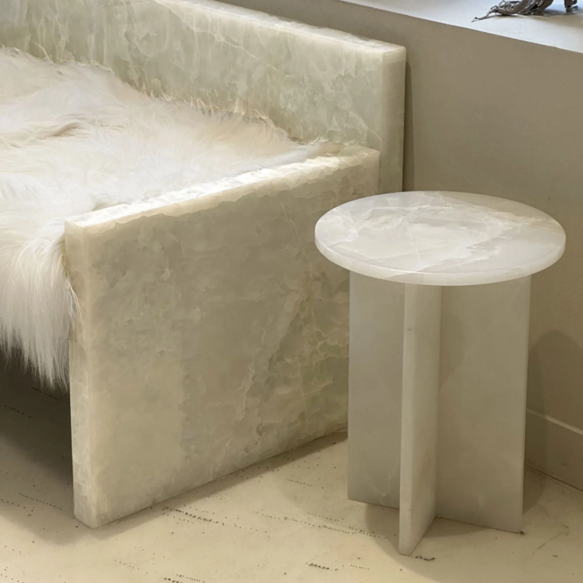 Rosie White Onyx Table - Image 3