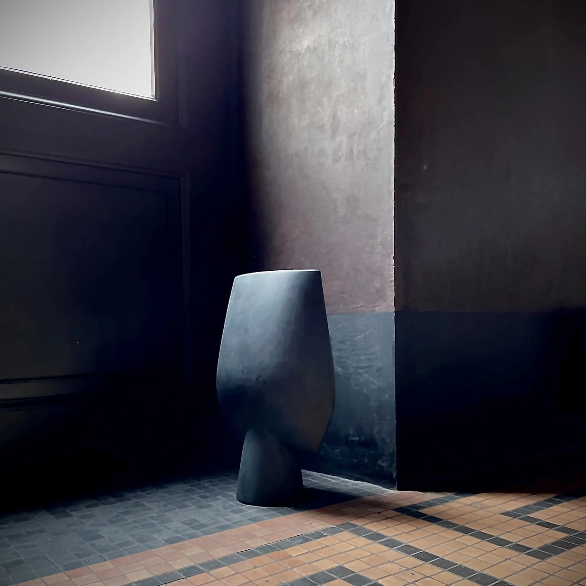 Sphere Vase Square - Hexa - Black - Image 4