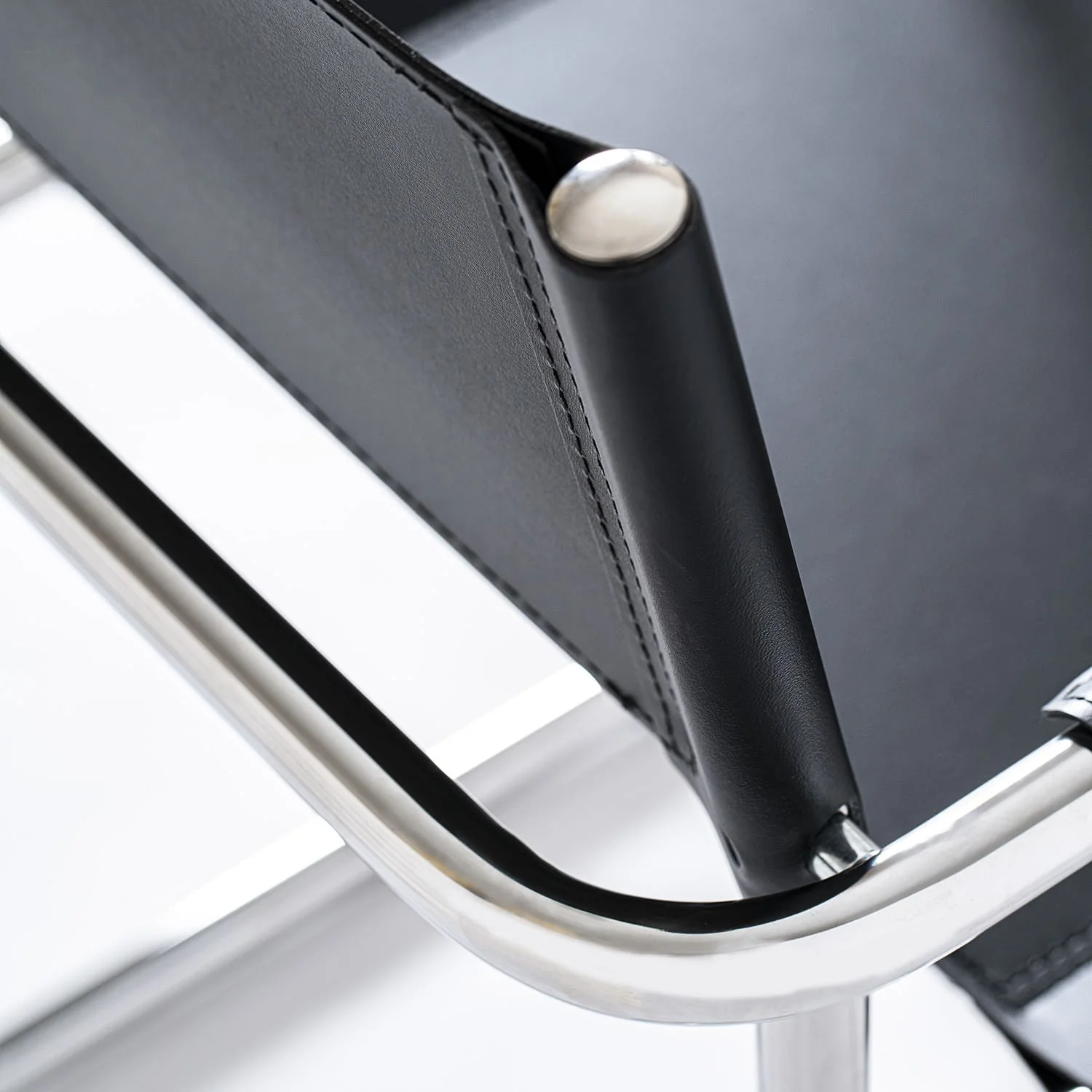 Mart Stam Leather Armchair - Image 9