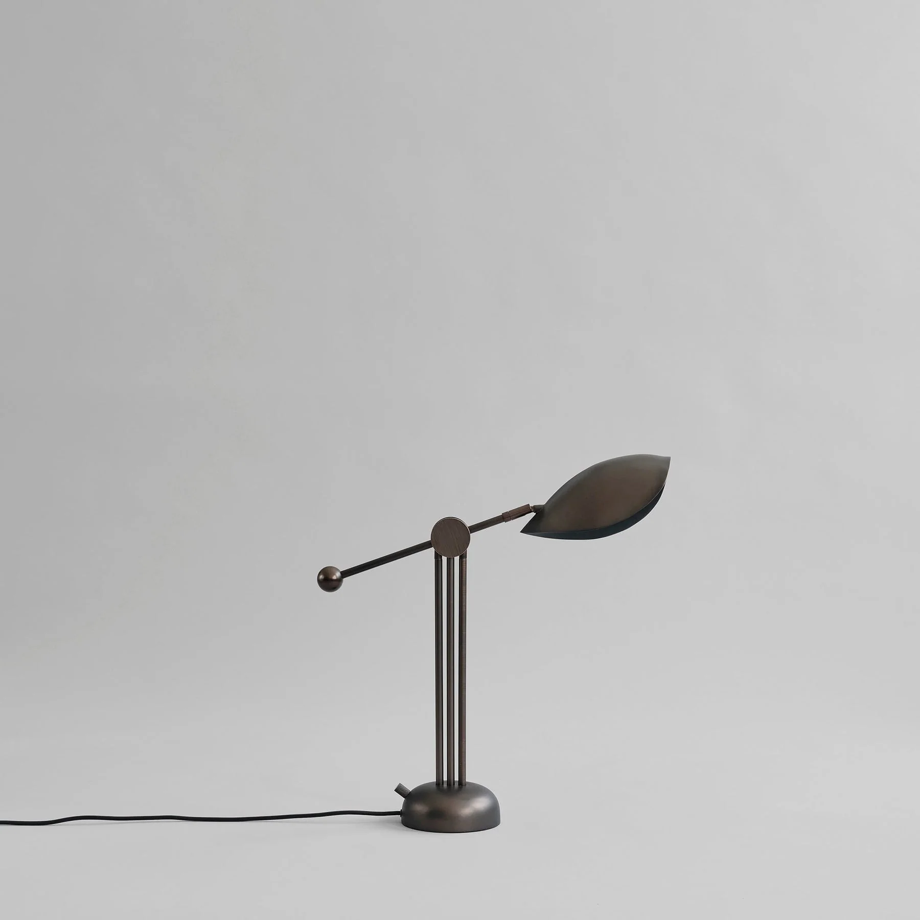 Stingray Table Lamp - Bronze - UL - Image 3