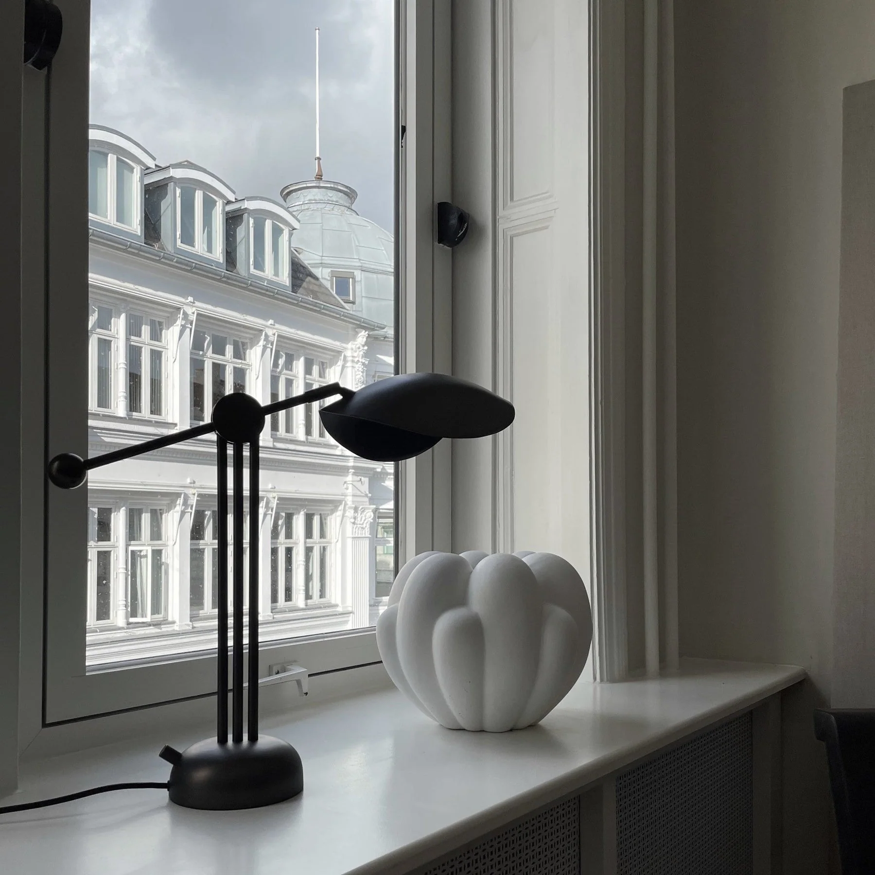 Stingray Table Lamp - Bronze - UL - Image 5