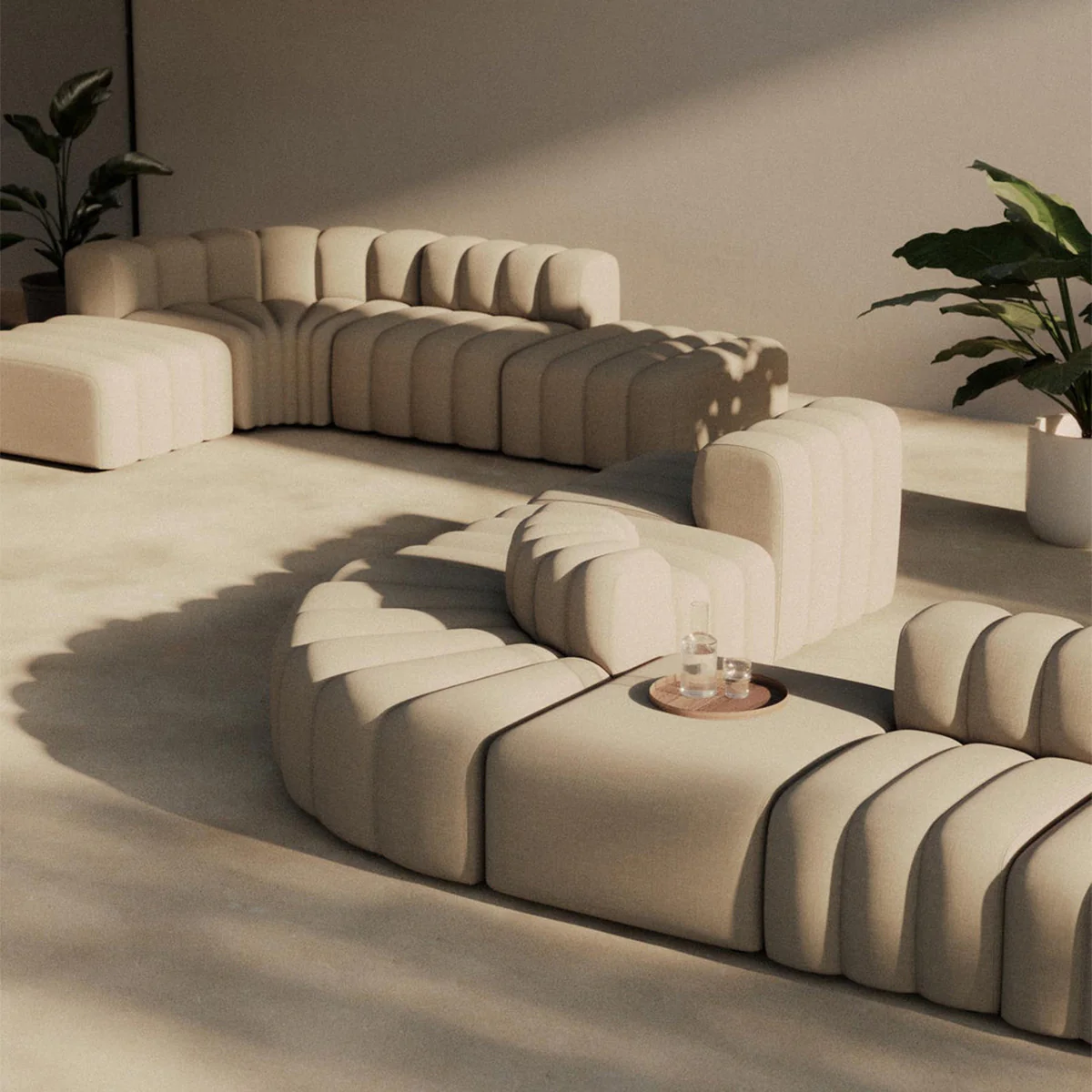 Studio Medium | Outdoor - Image 2