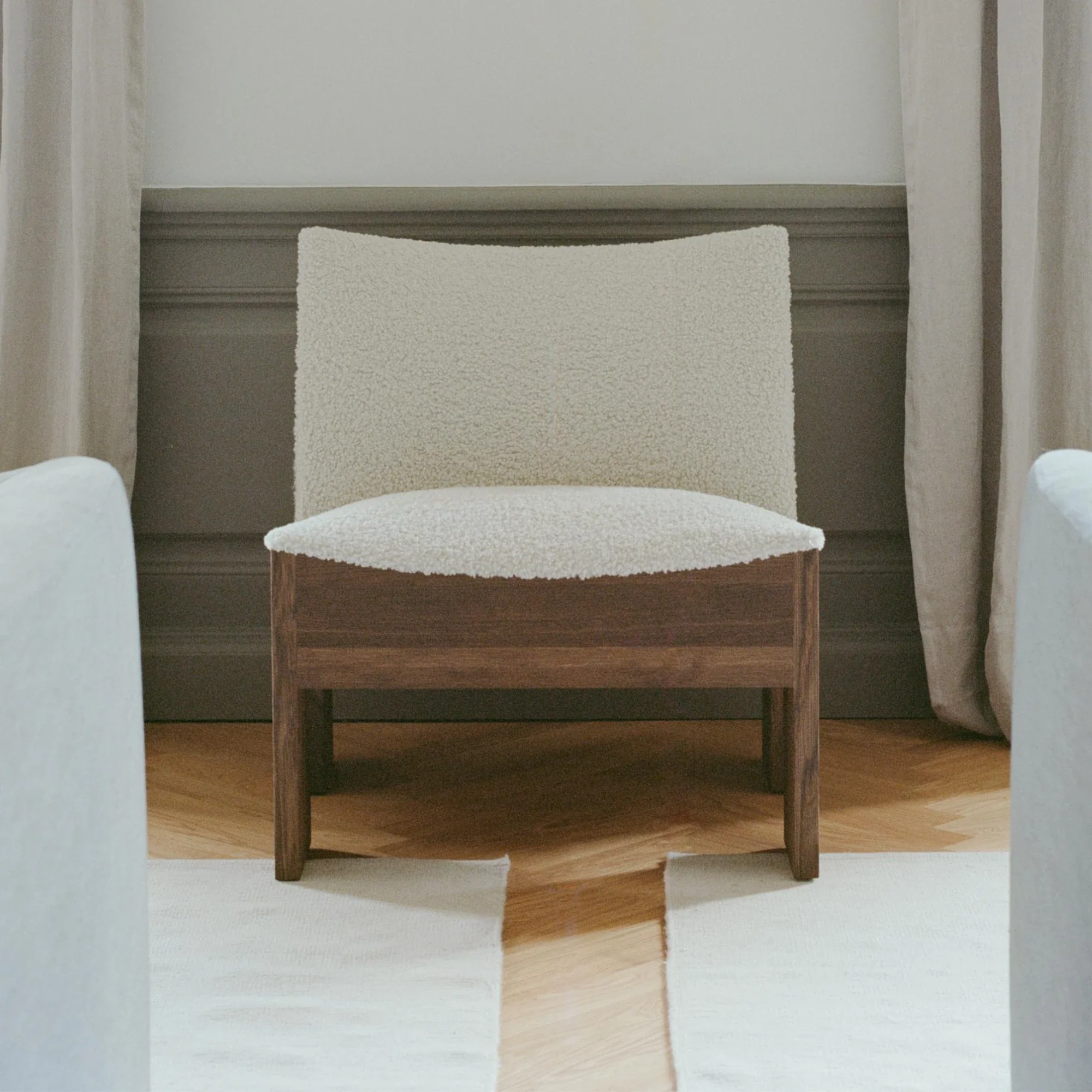 Tenon Lounge Chair - Image 3