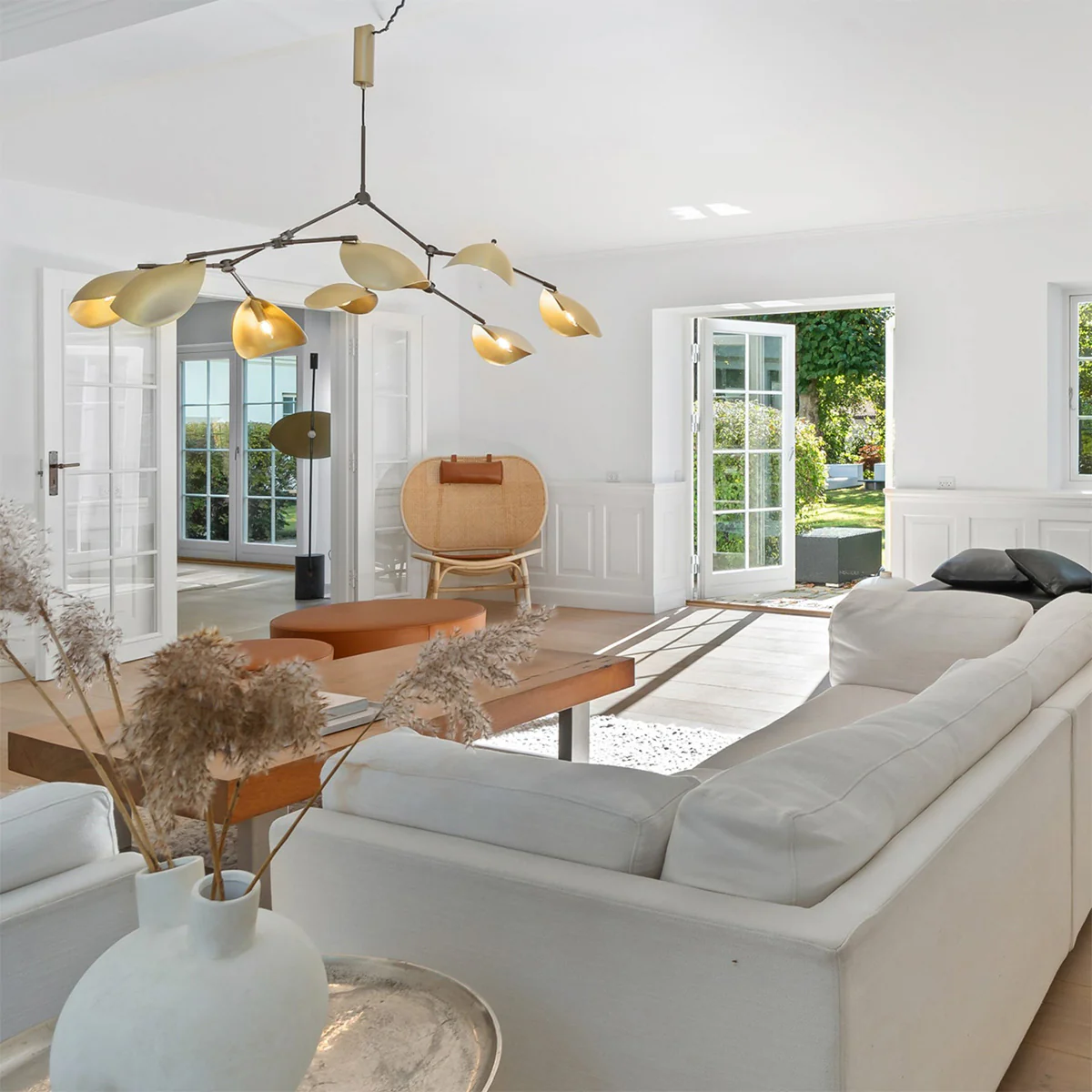 The Moon Floor Lamp - Image 9