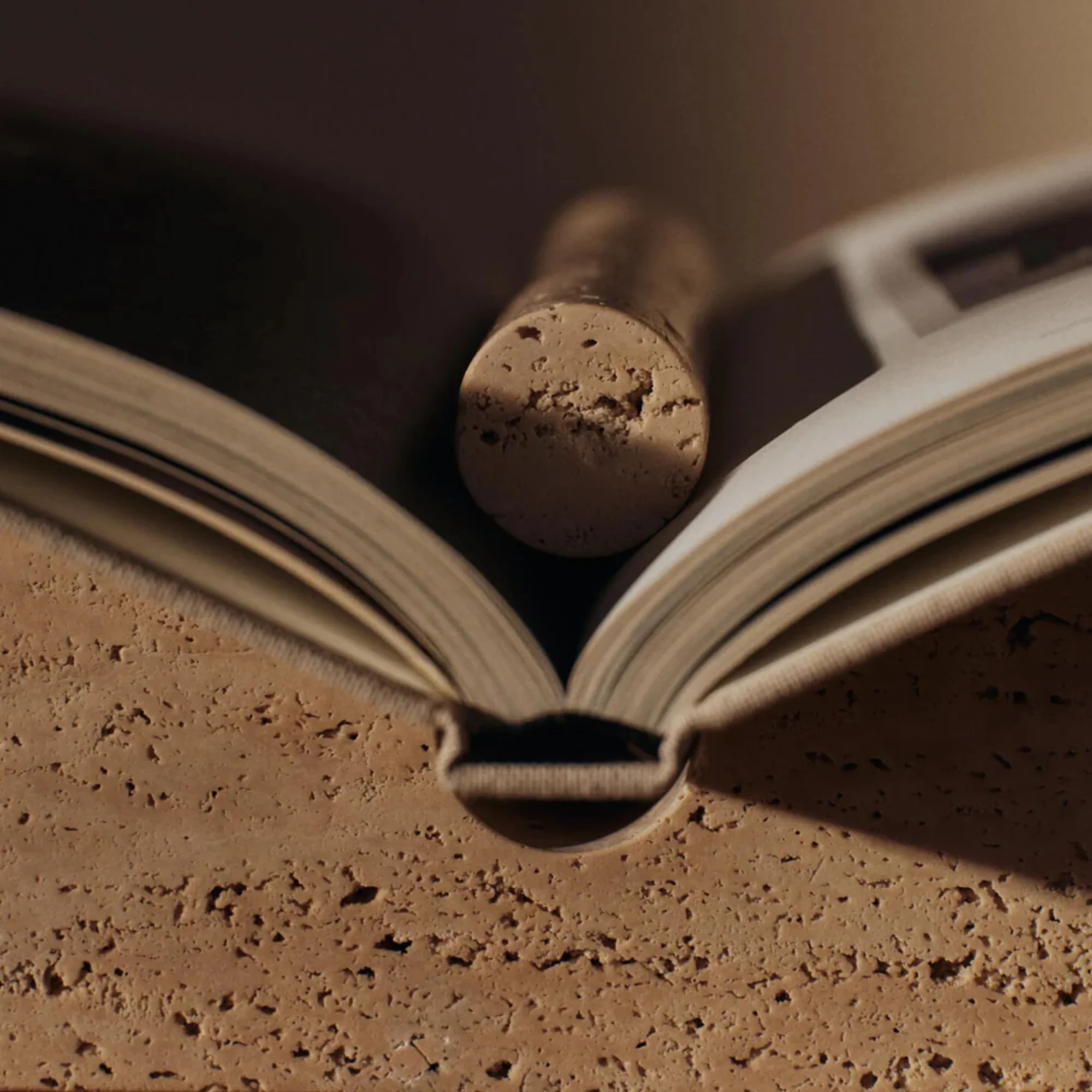 Tvara Book Stand - Image 7