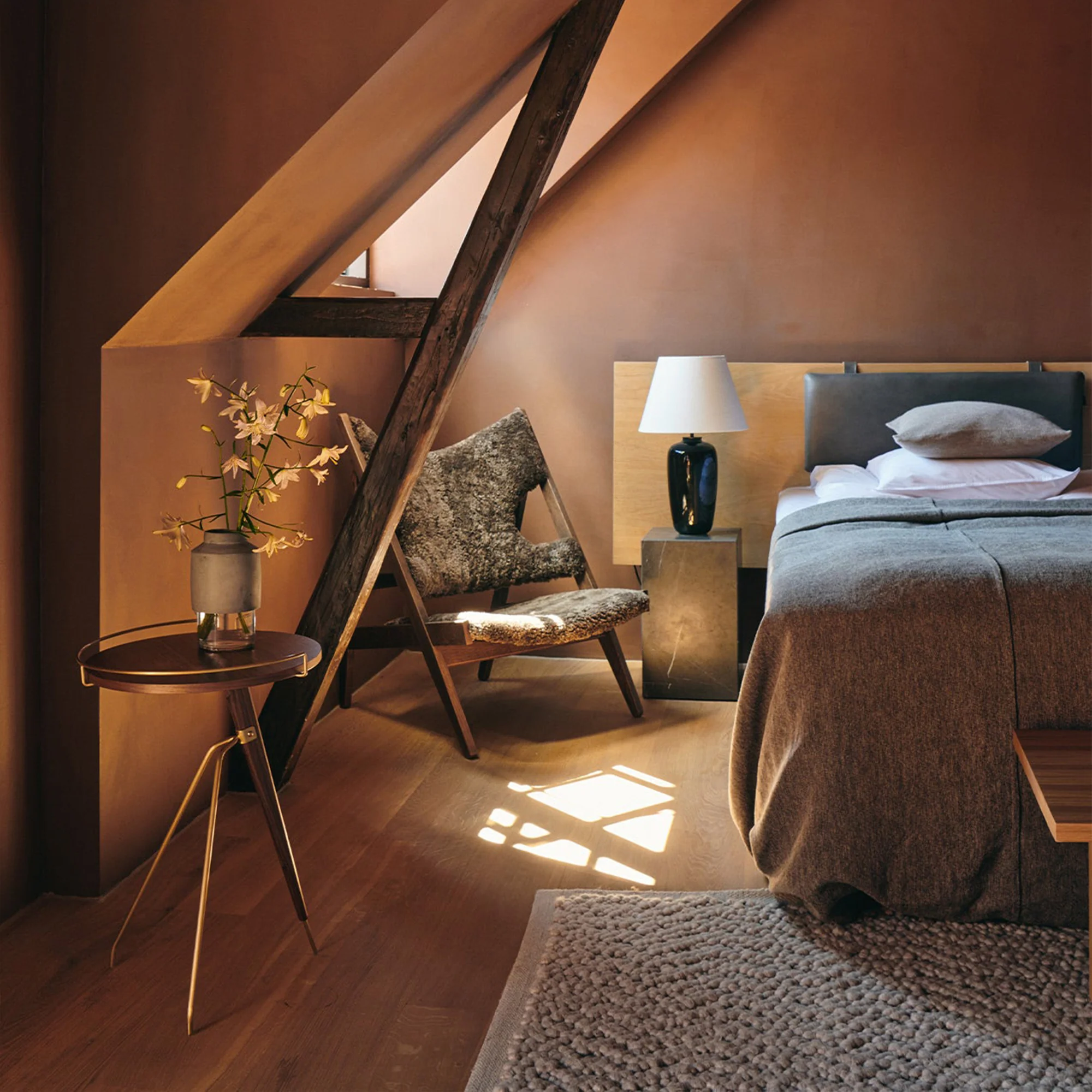 Umanoff Side Table - Image 3