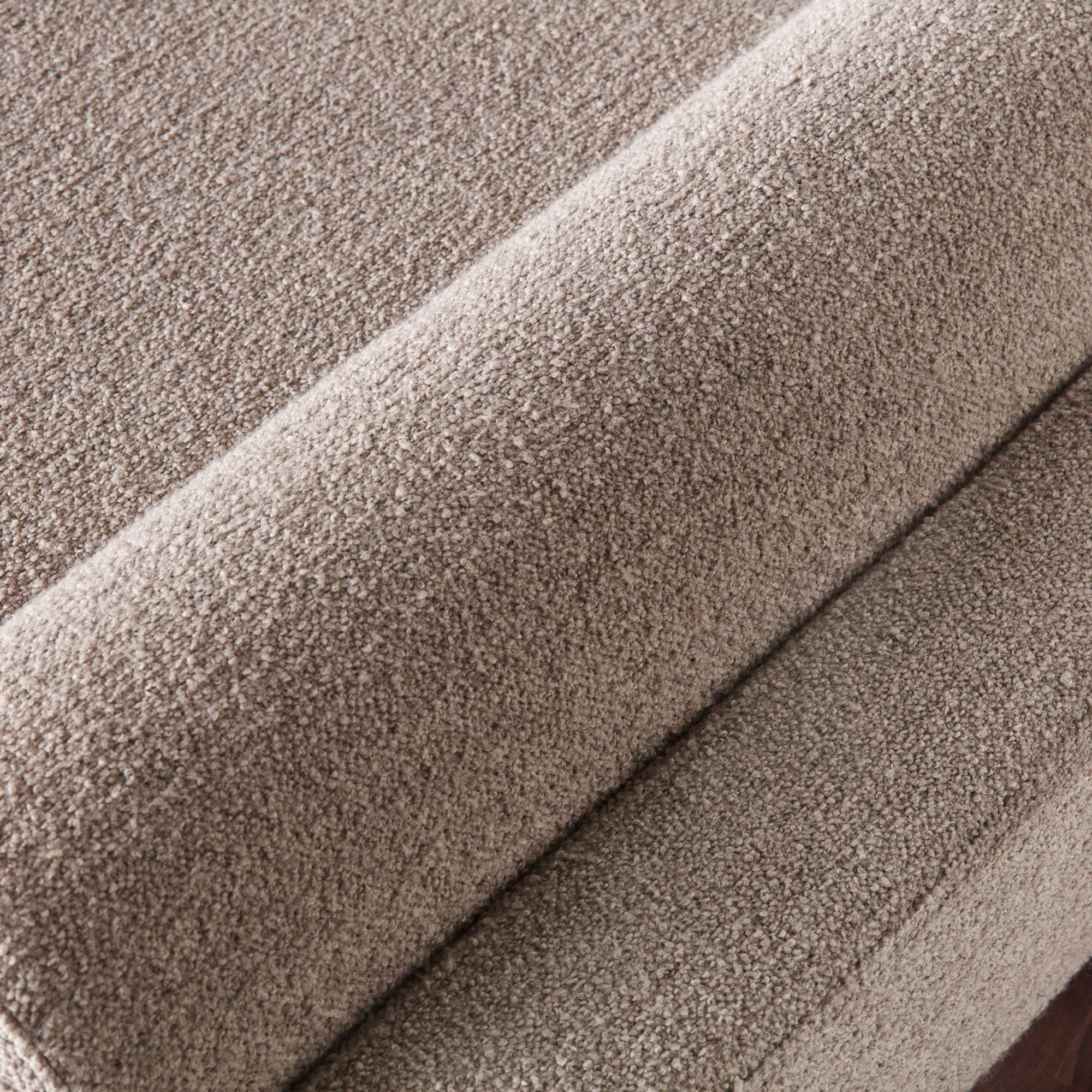 V Day Bed Boucle - Image 7