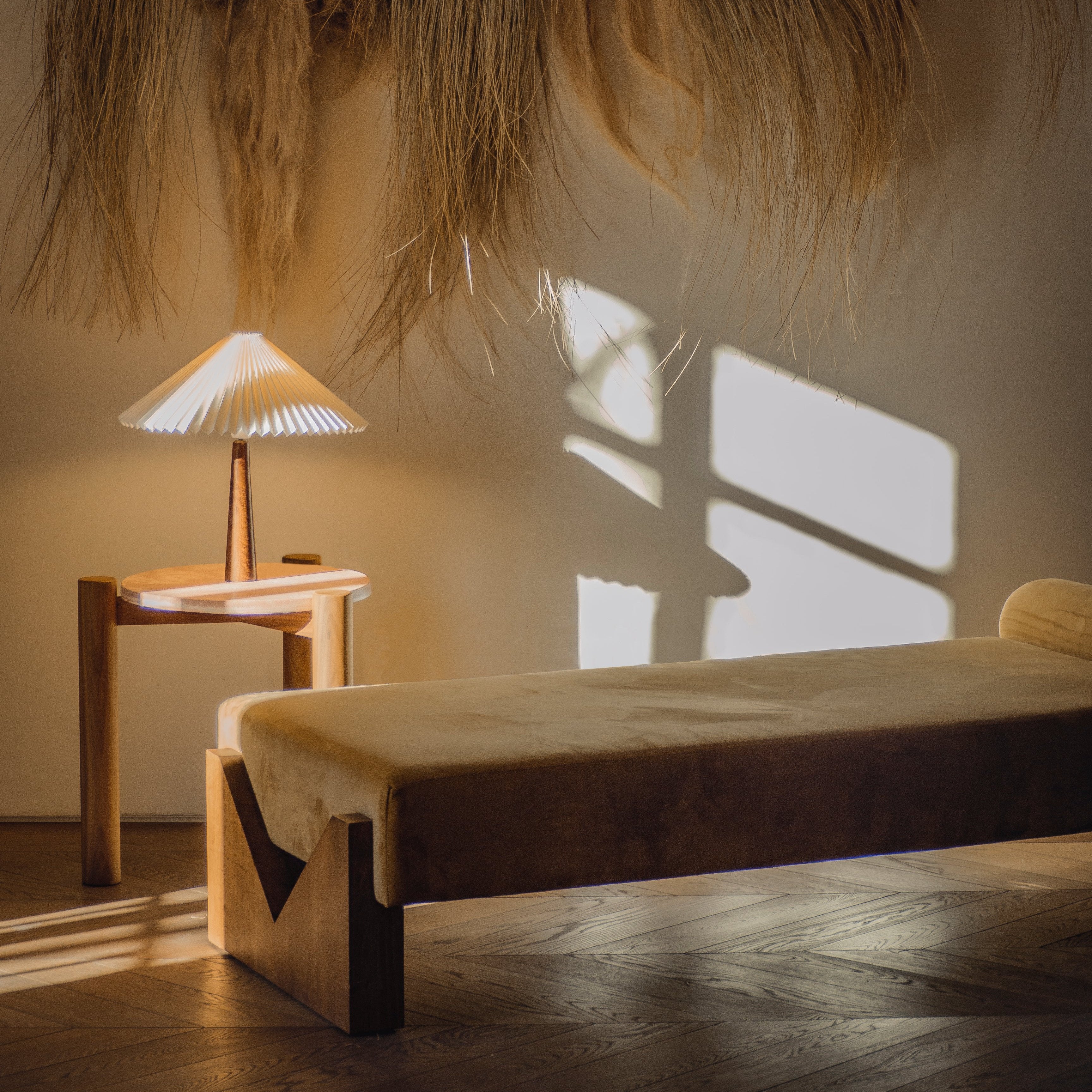 V Day Bed Velvet - Image 11