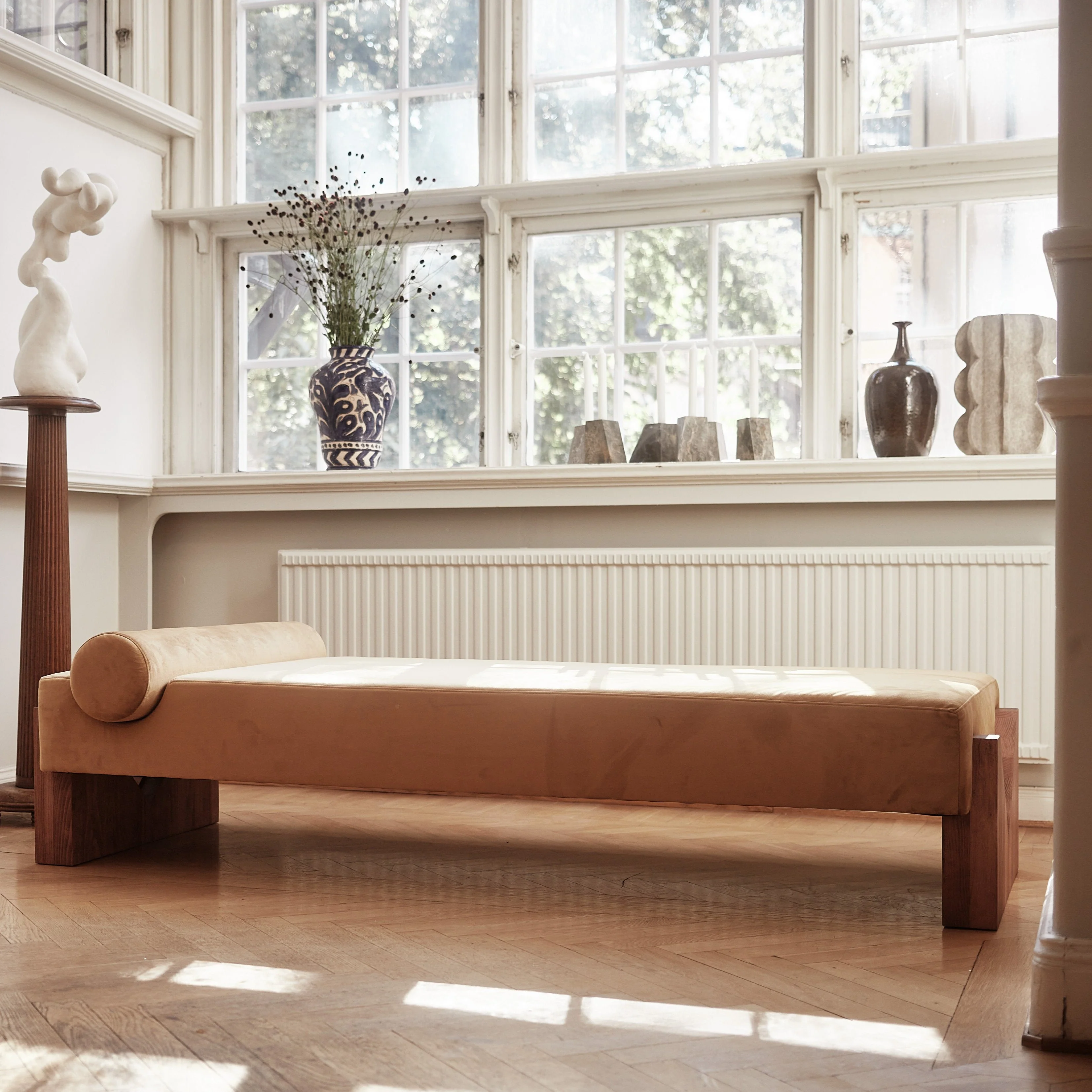 V Day Bed Velvet - Image 9