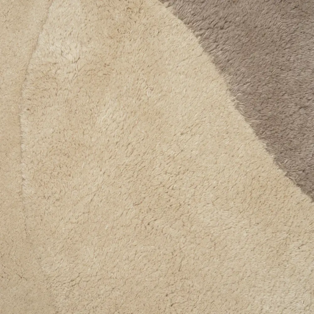 View Tufted Wool Rug - Image 6