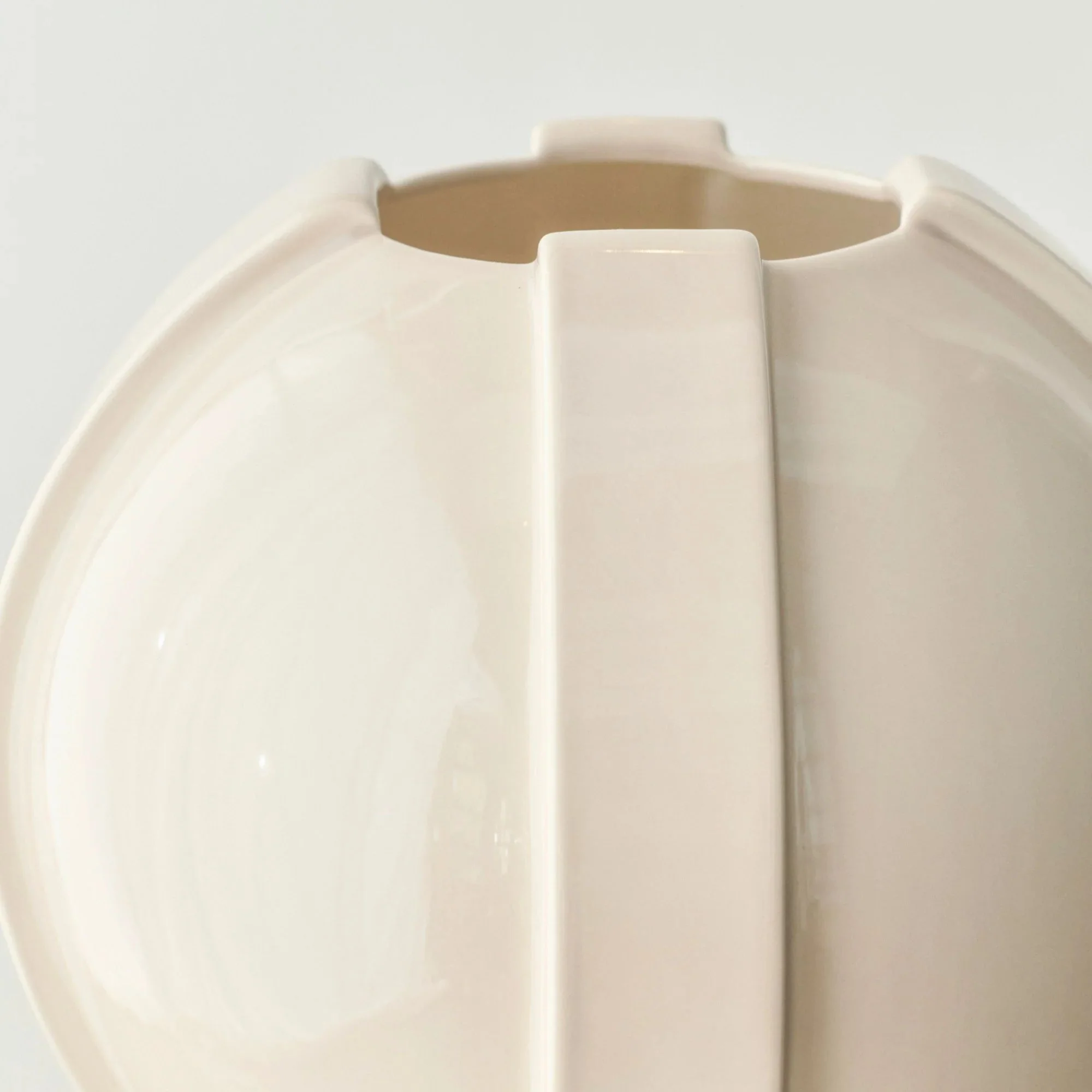 Vinci Vase 01 - Image 4