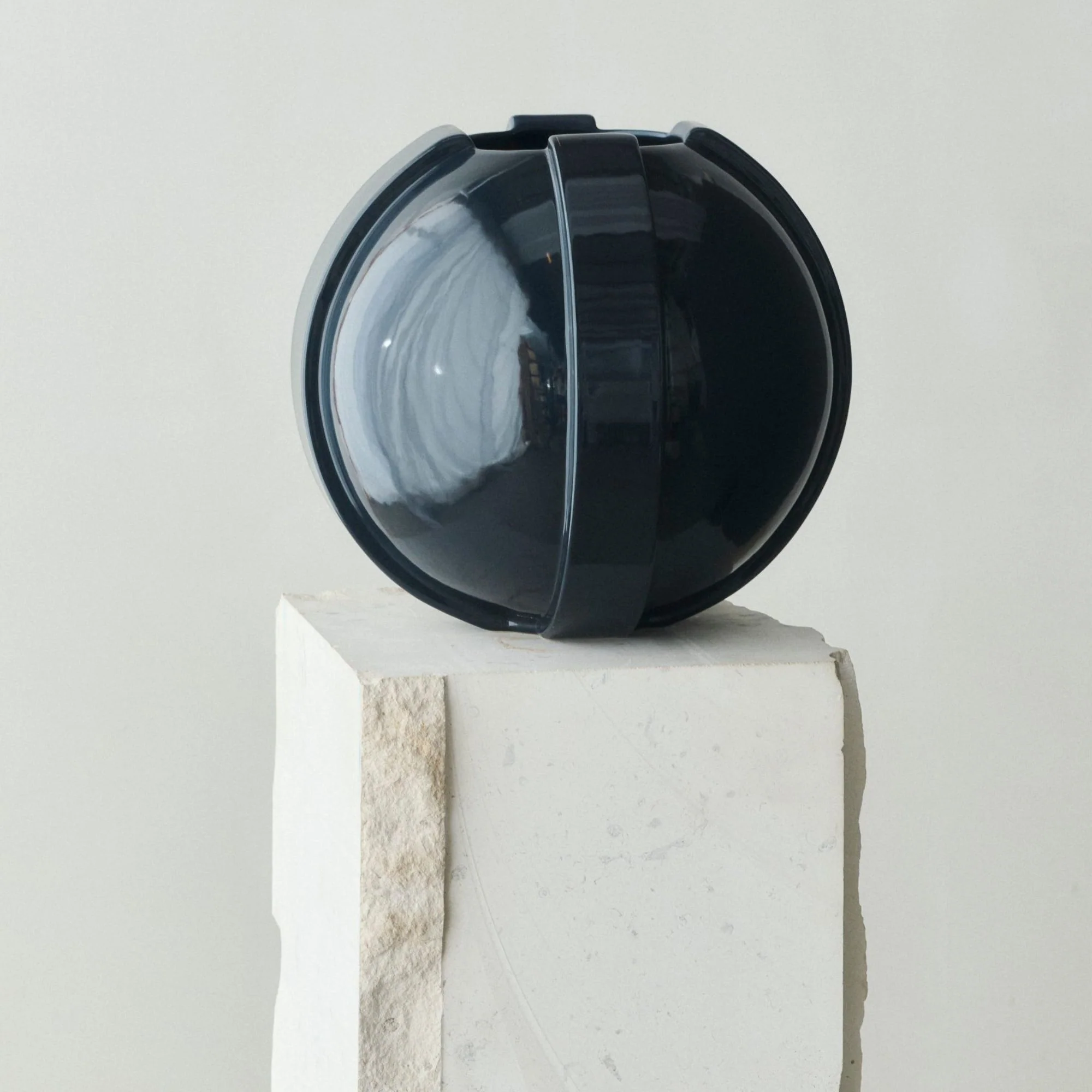 Vinci Vase 01 - Image 5