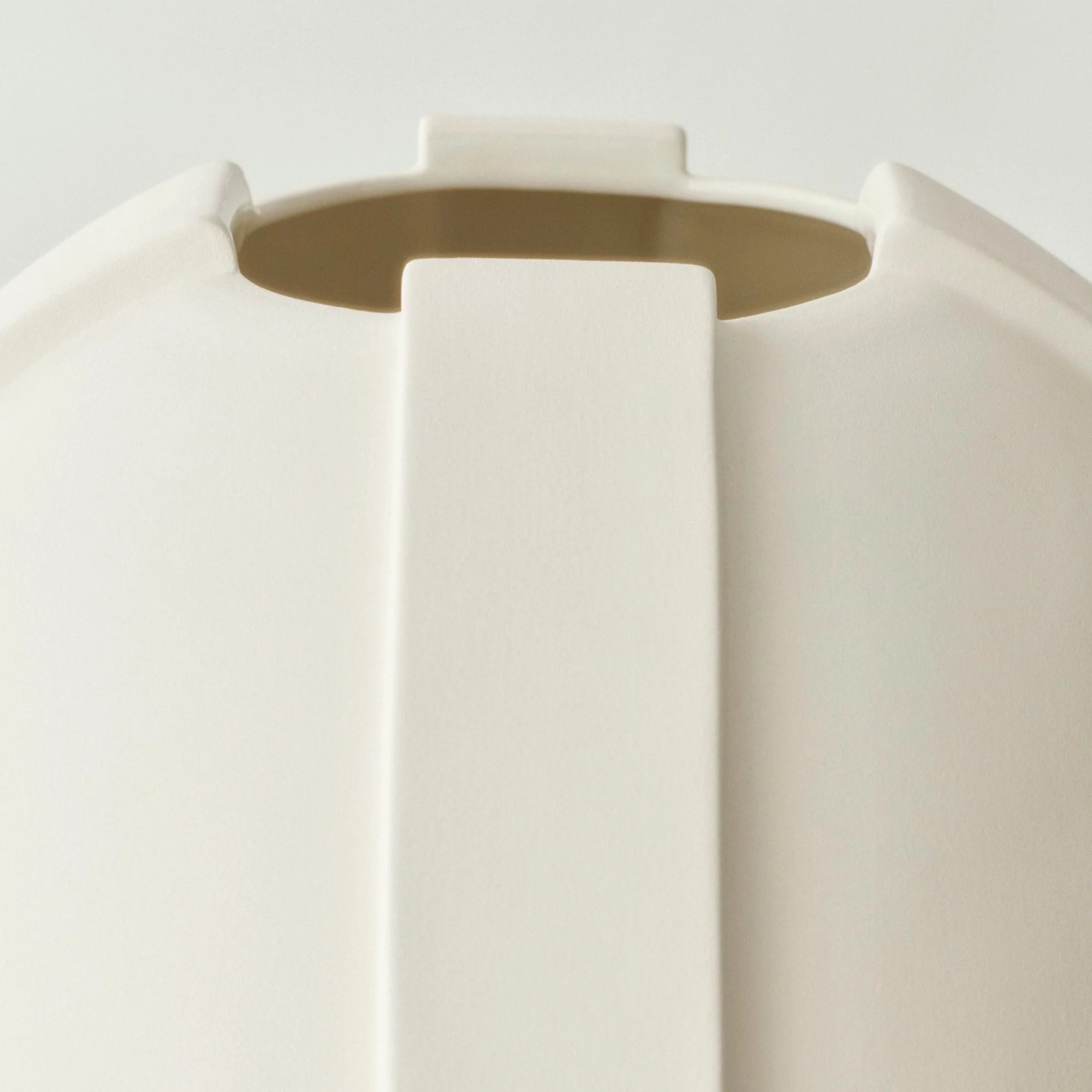 Vinci Vase 01 - Image 9