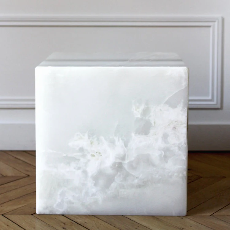 White Onyx Cubo Table - Image 2