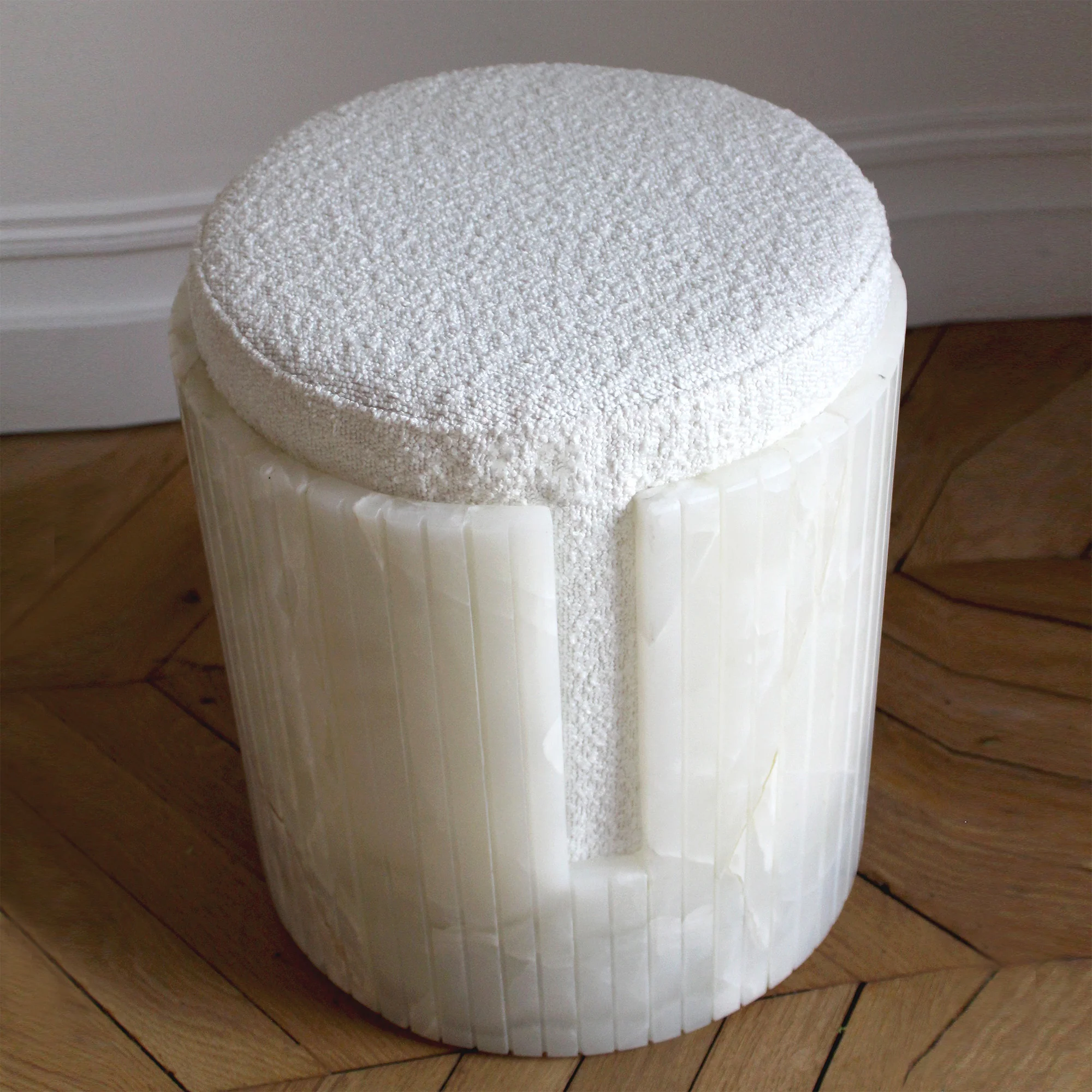 White Onyx Dolce Stool - Image 2