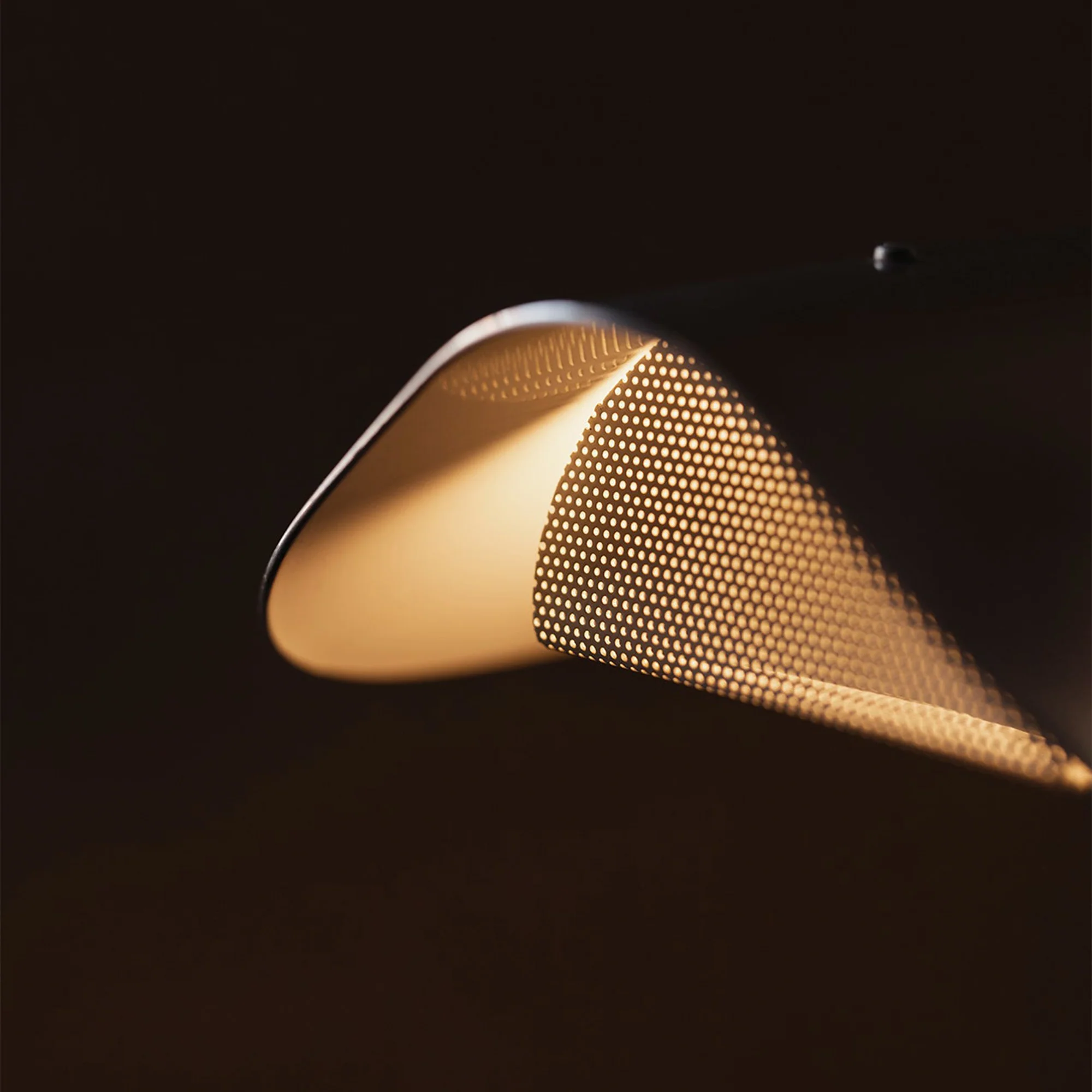 Wing Table Lamp - Image 6
